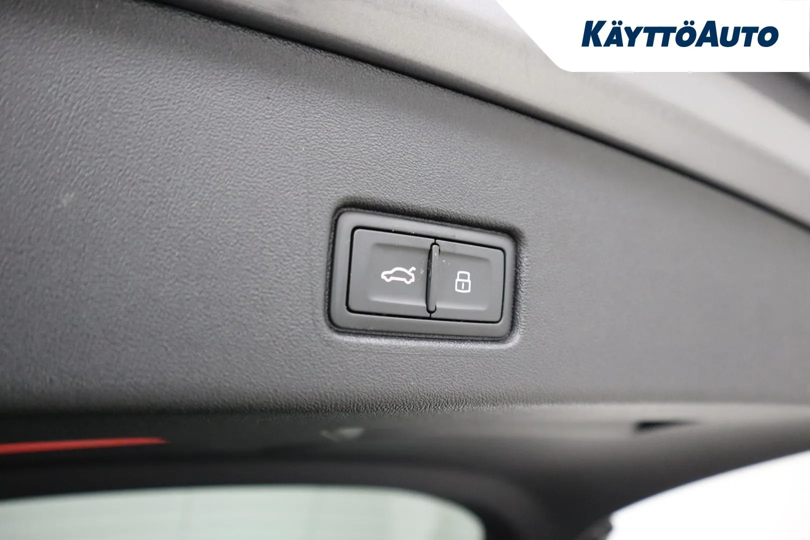 Audi Q4 e-tron SZH-323 carousel image