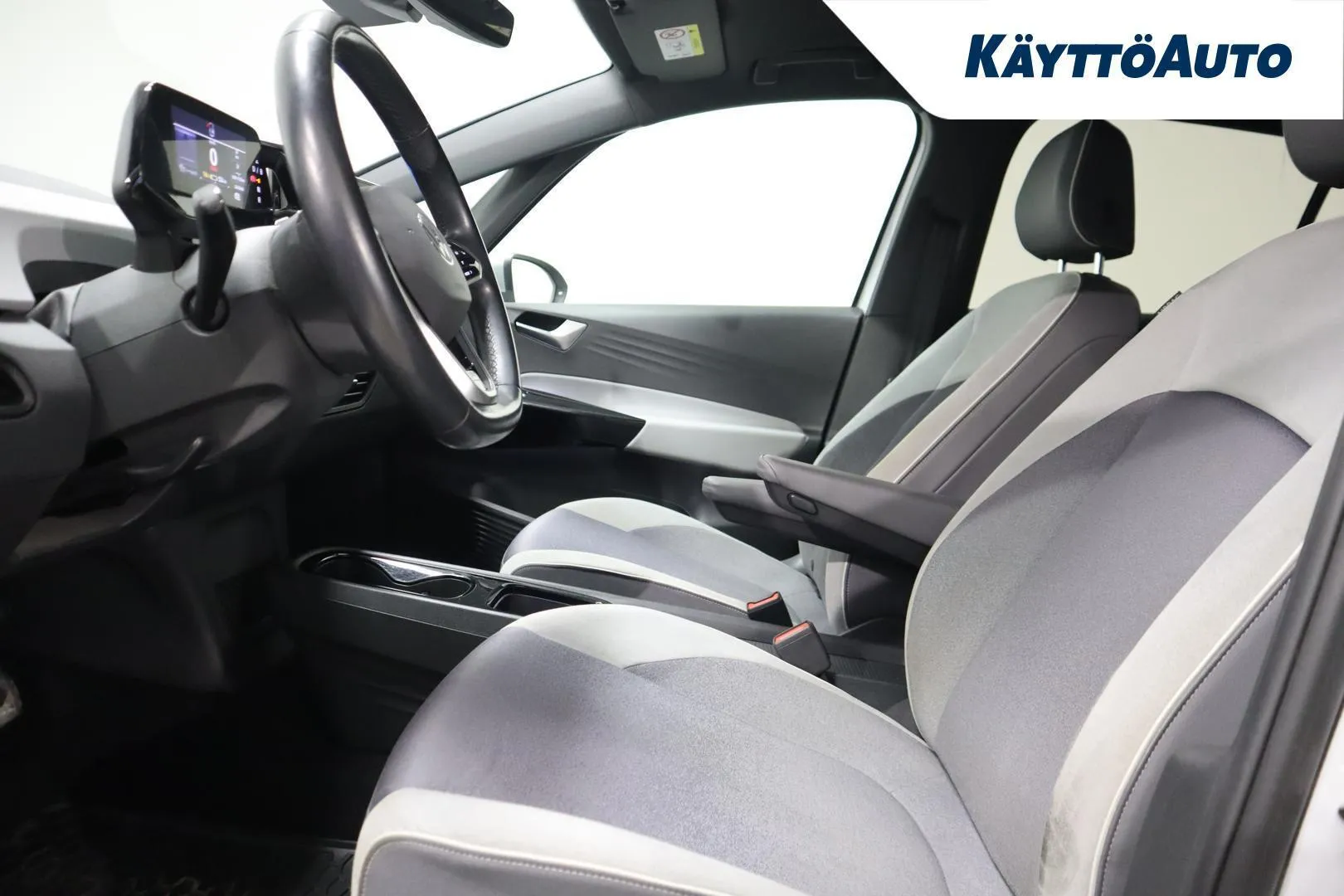 VOLKSWAGEN ID.3 ZNN-312 carousel image