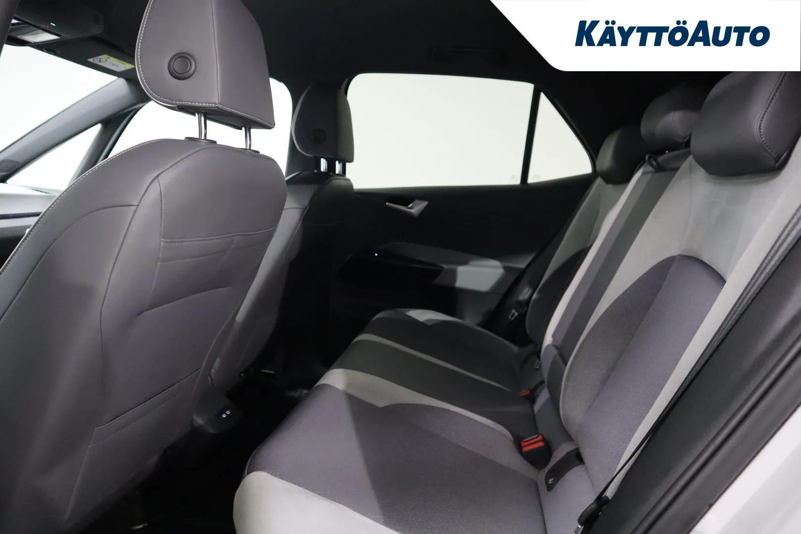 VOLKSWAGEN ID.3 ZNN-312 carousel image