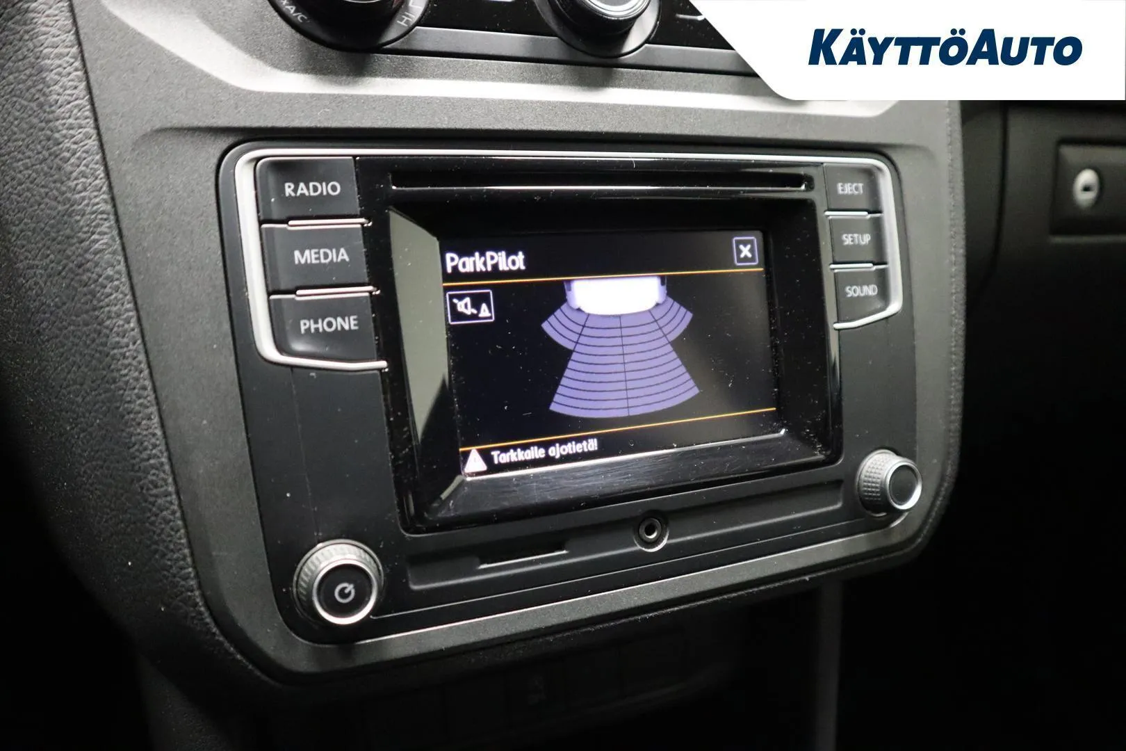 Volkswagen Caddy Maxi KTN-665 carousel image