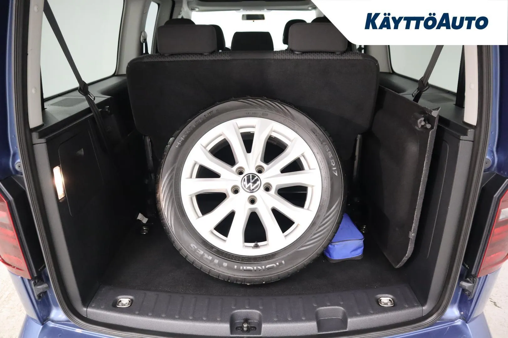 Volkswagen Caddy Maxi KTN-665 carousel image