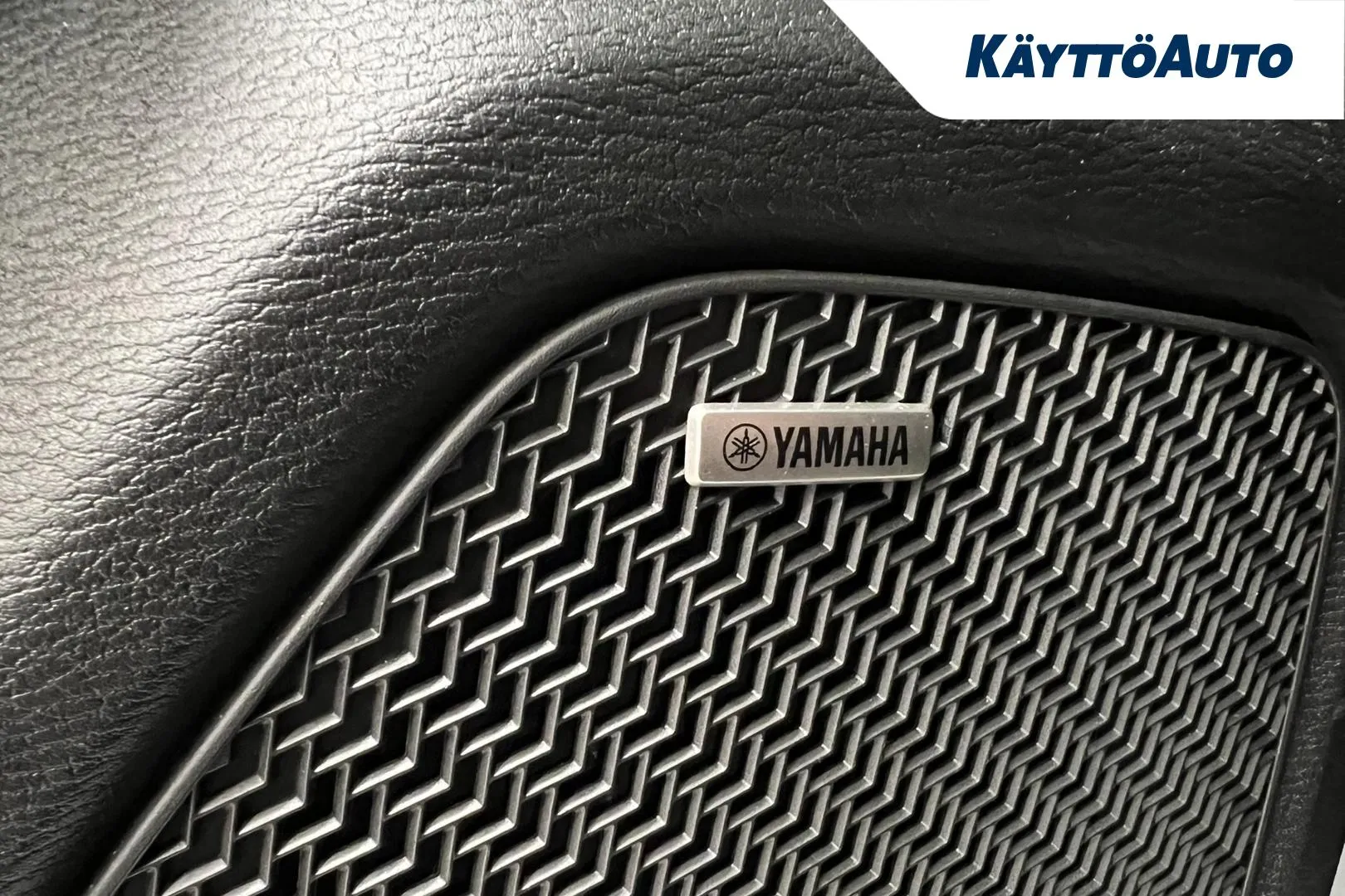 Mitsubishi Outlander XTK-942 carousel image