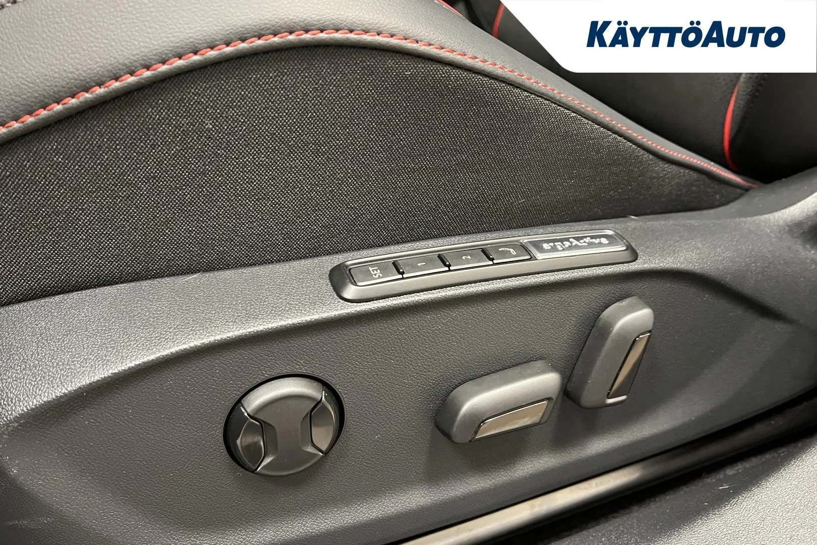 Volkswagen ID.7 RXN-449 carousel image