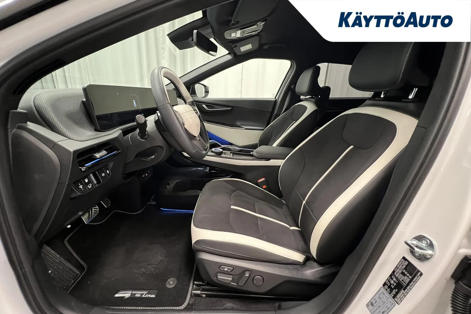 Kia EV6 JOG-753 carousel image