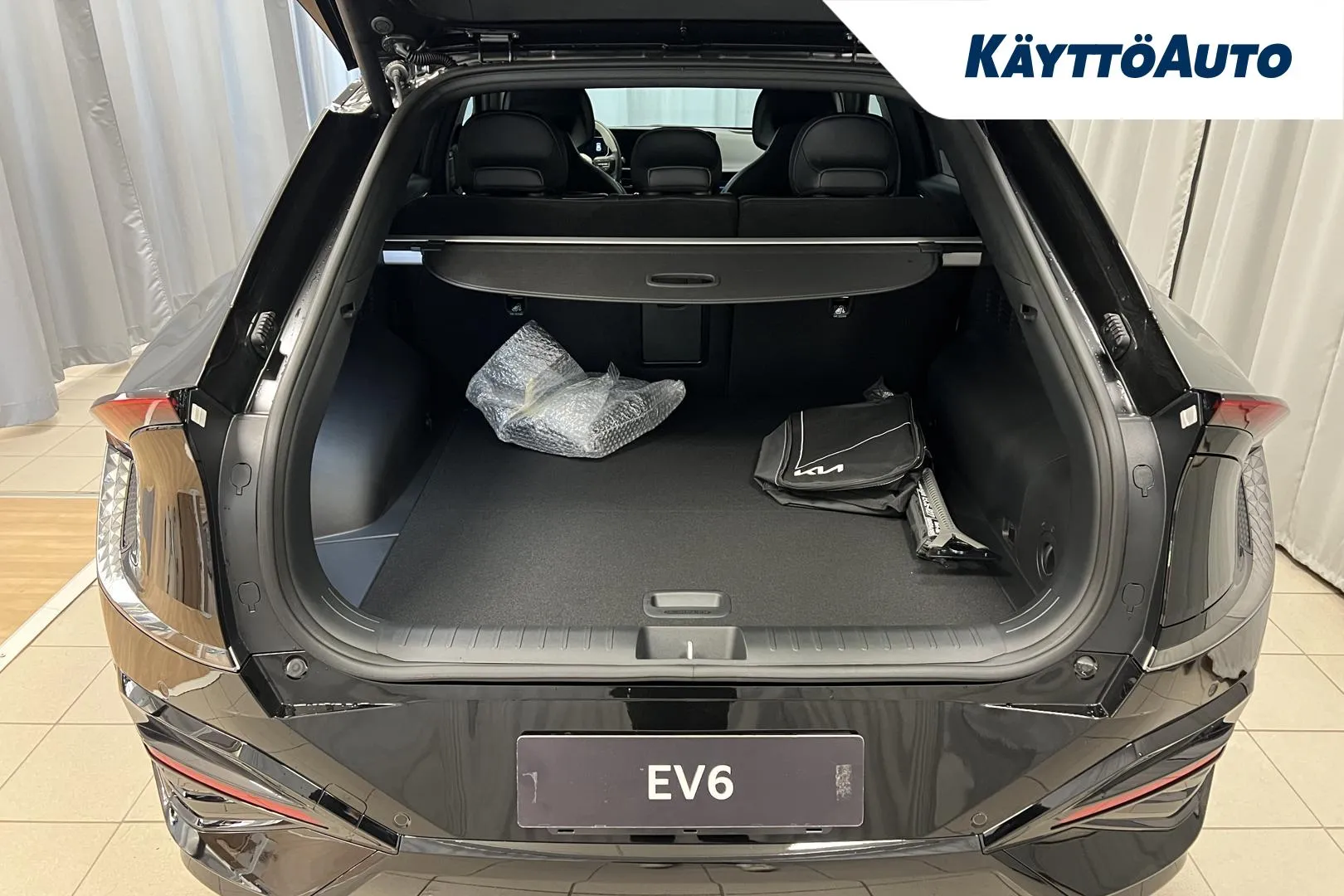 Kia EV6 GRN-217 carousel image