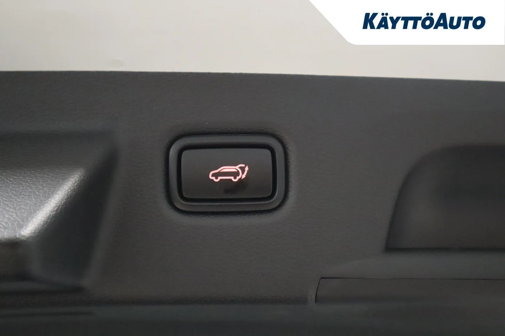 Kia XCeed YYE-790 carousel image