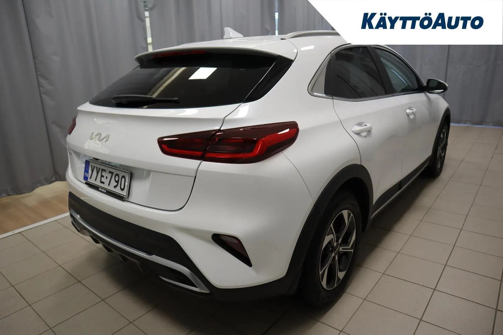Kia XCeed YYE-790 carousel image