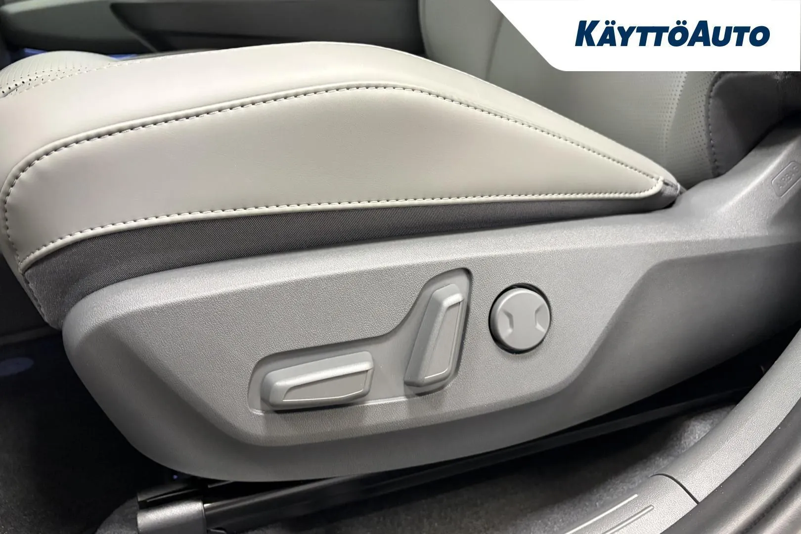 Kia EV3 JOI-983 carousel image