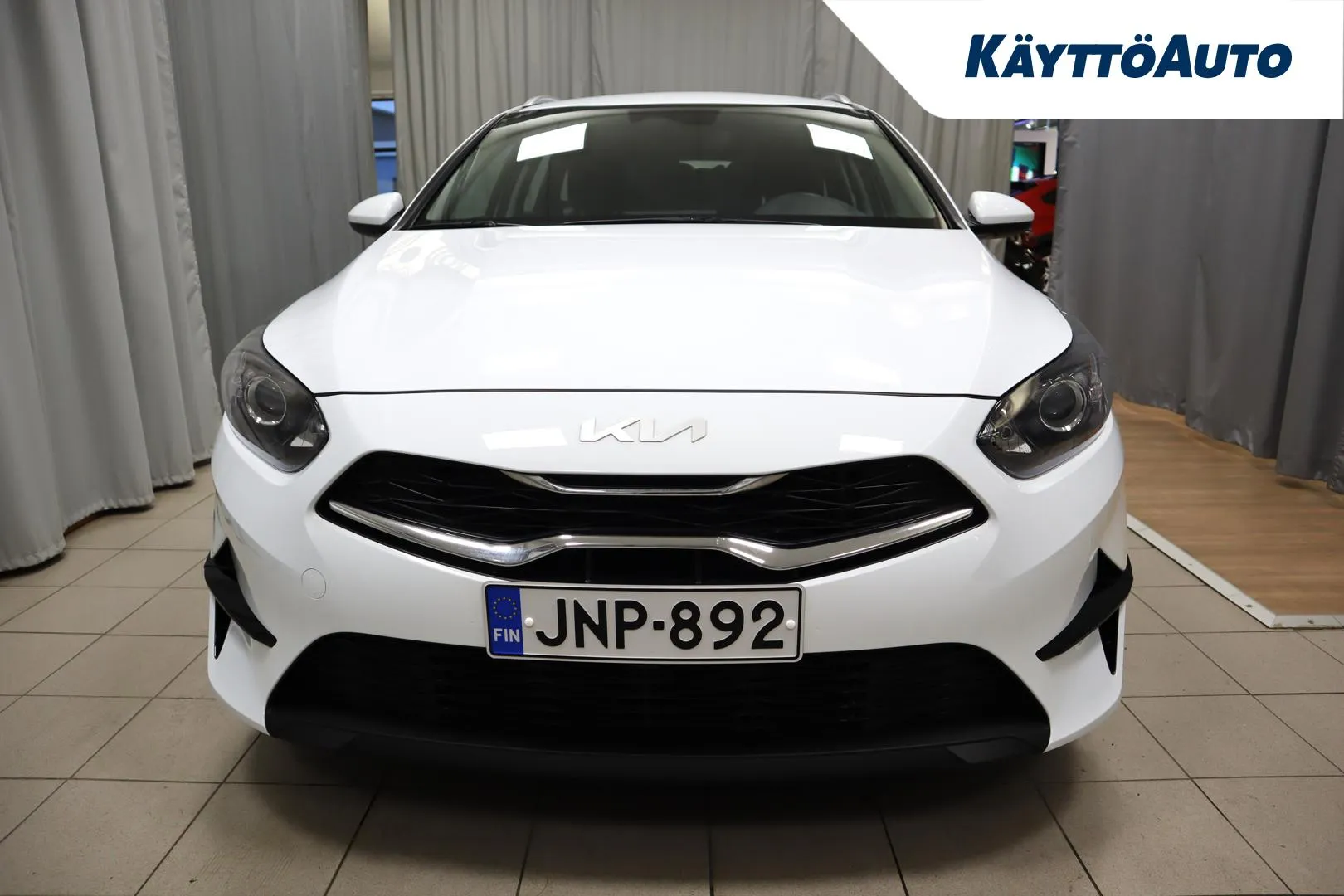 Kia Ceed JNP-892 carousel image