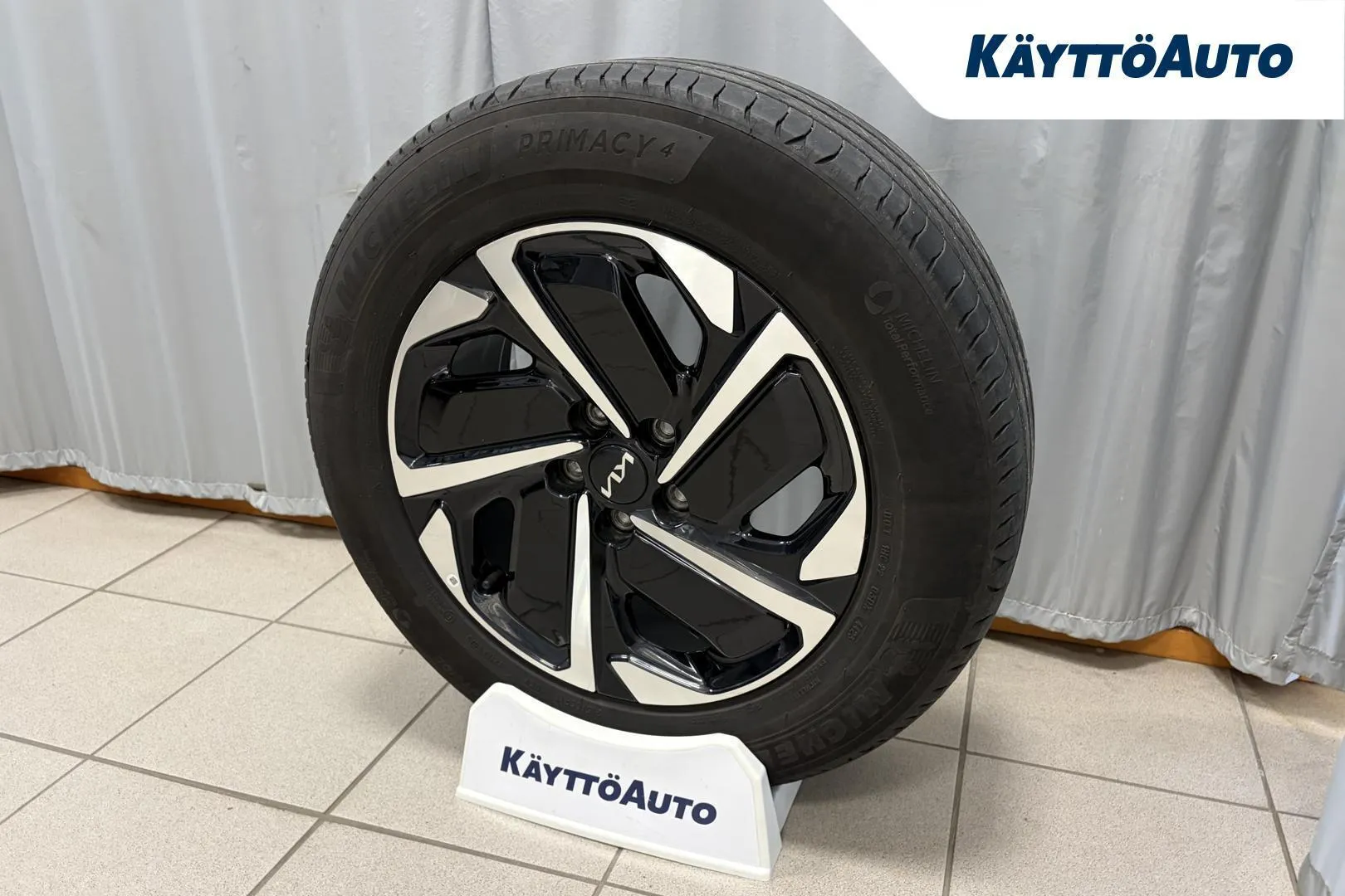 Kia Sportage NNK-198 carousel image