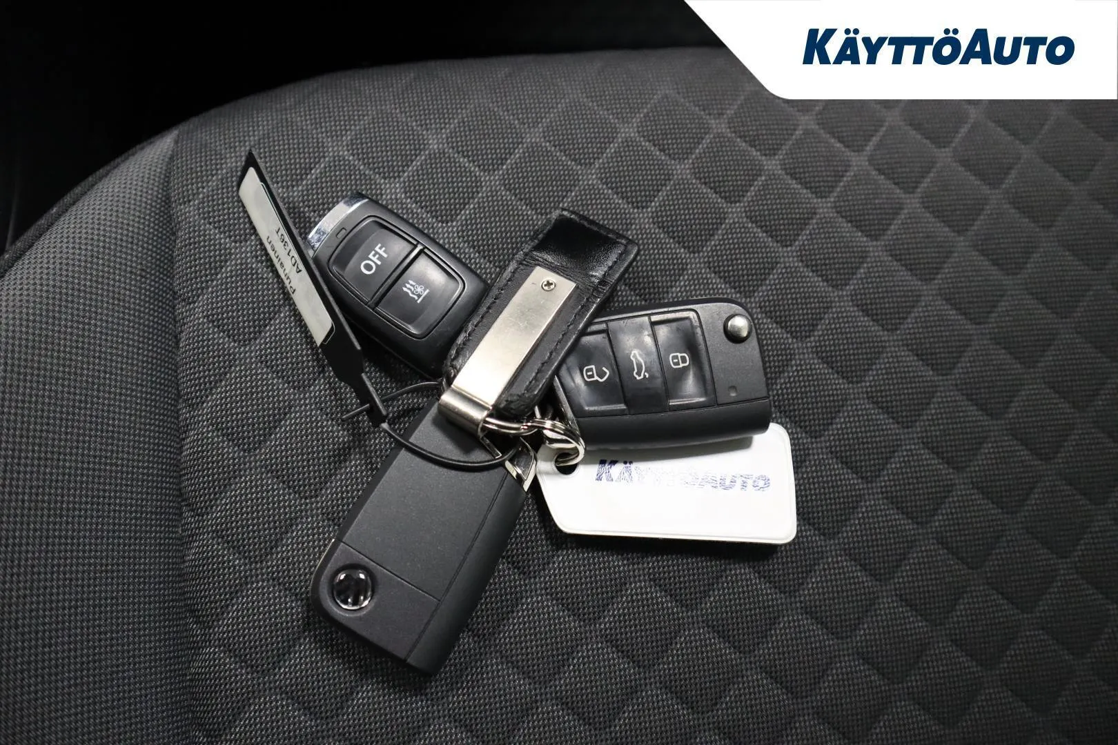 Volkswagen Tiguan SYT-507 carousel image