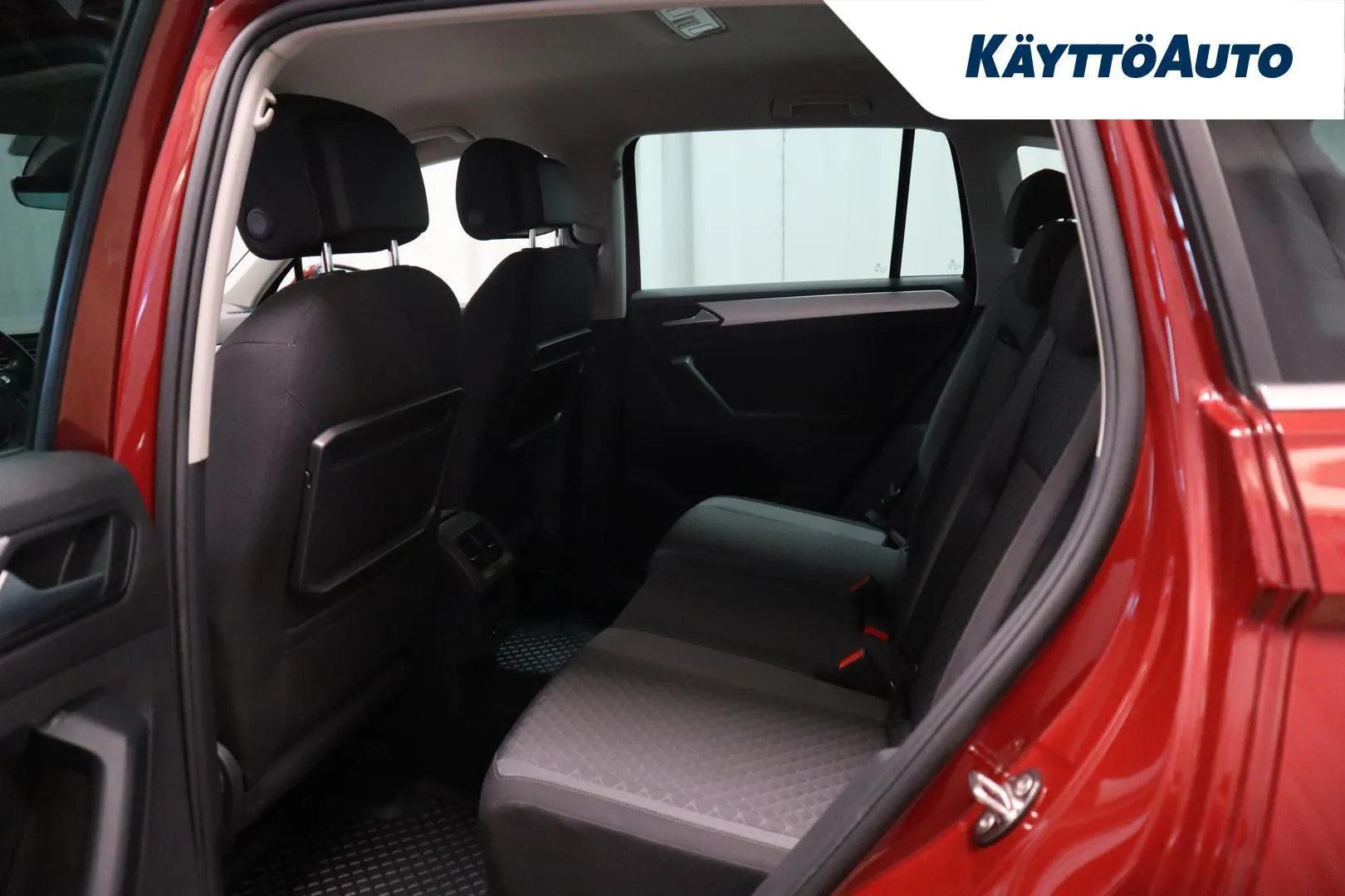 Volkswagen Tiguan SYT-507 carousel image