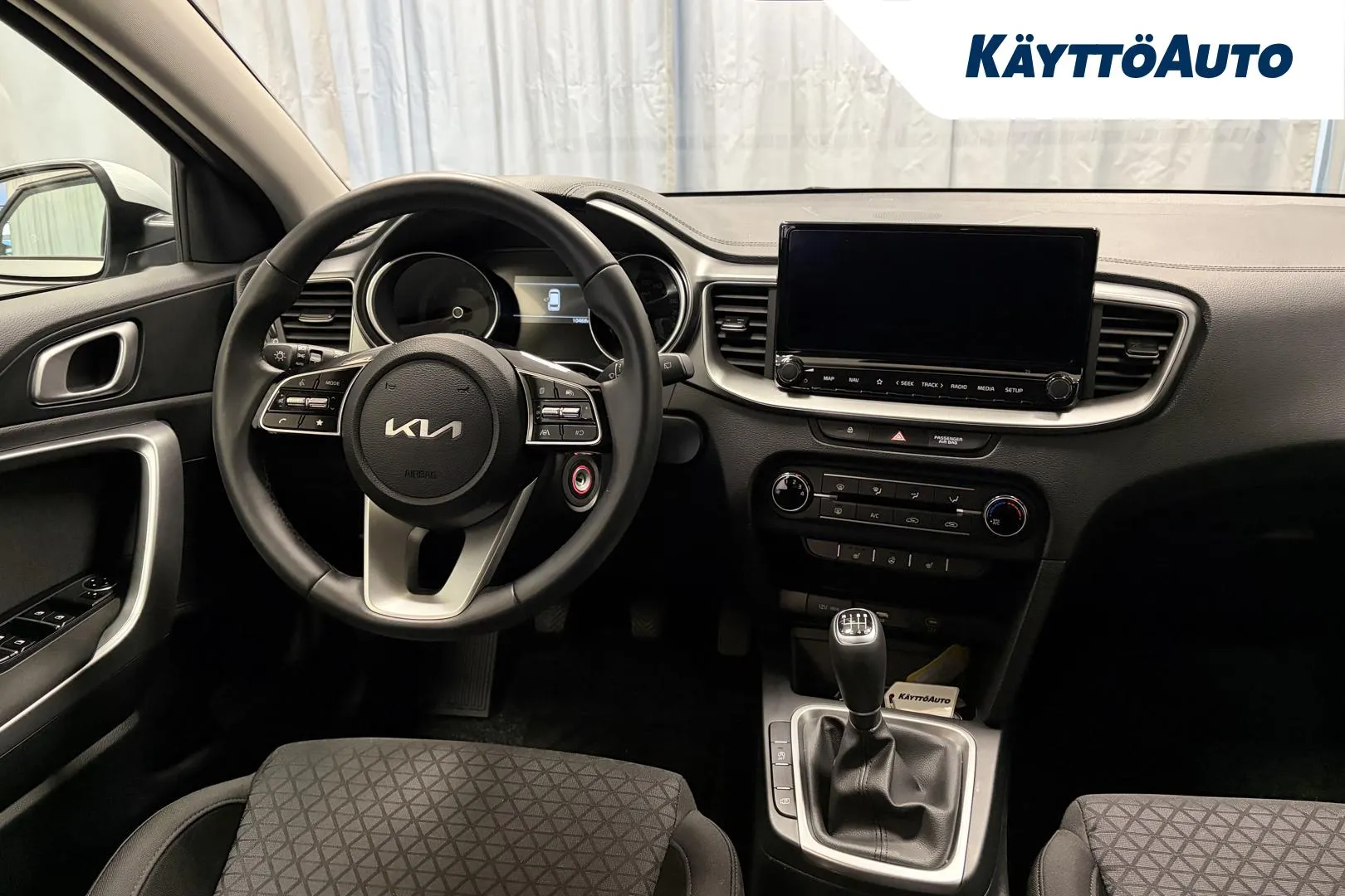 Kia Ceed JNP-897 carousel image