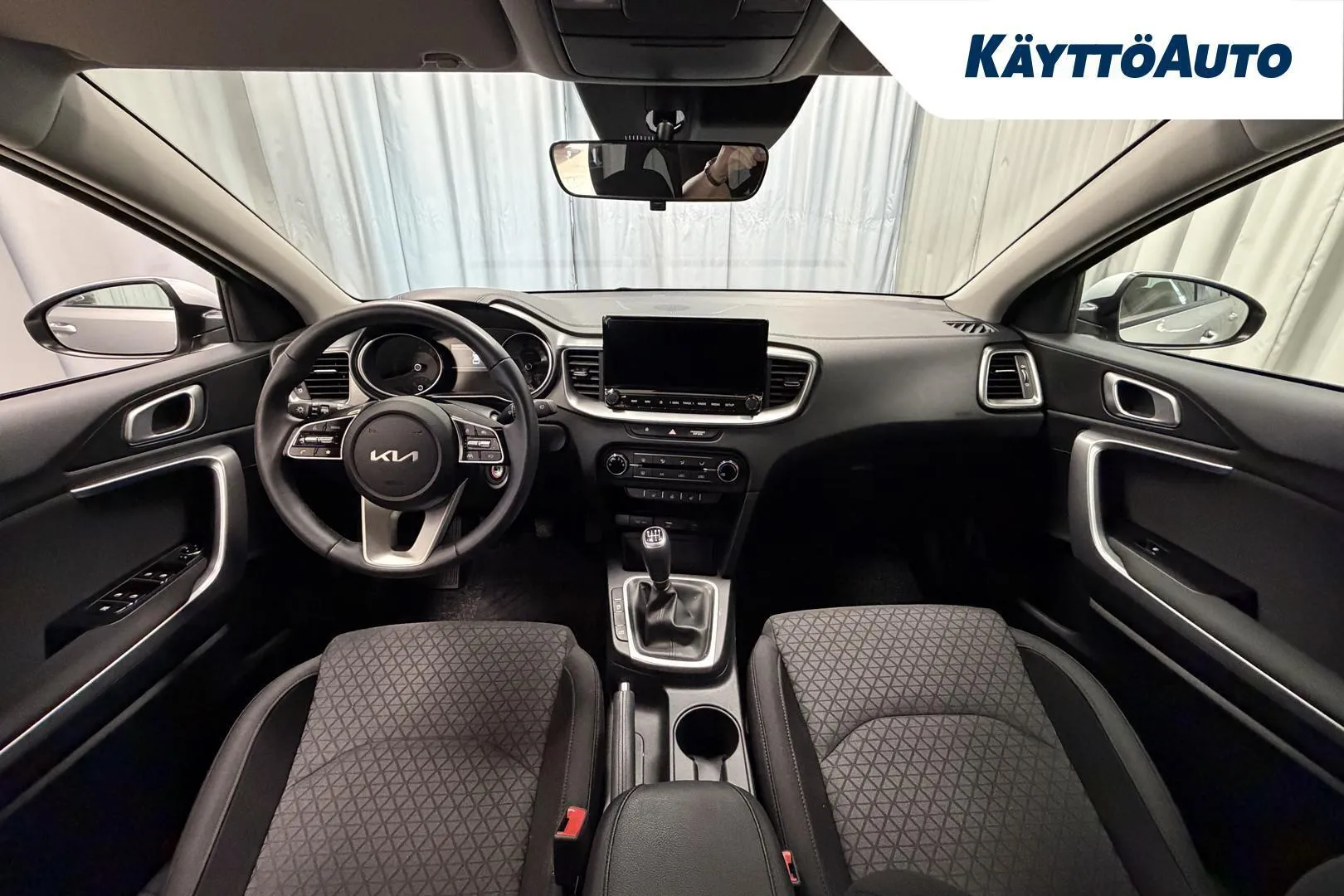 Kia Ceed JNP-897 carousel image
