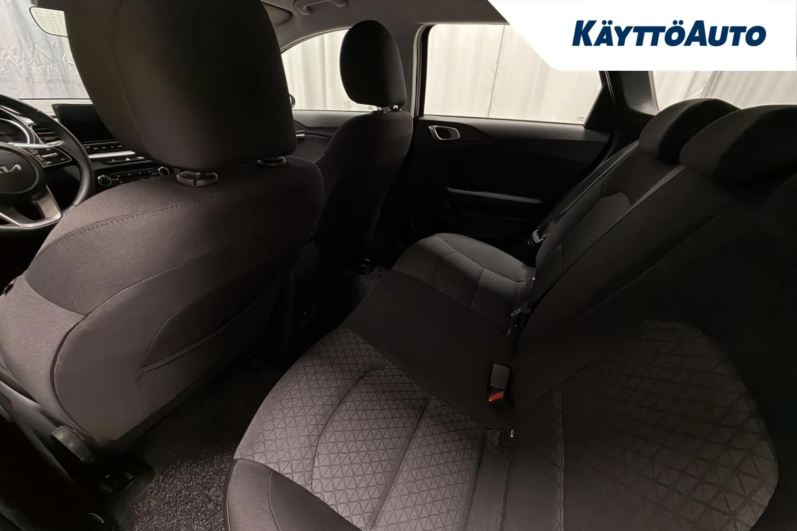 Kia Ceed JNP-897 carousel image