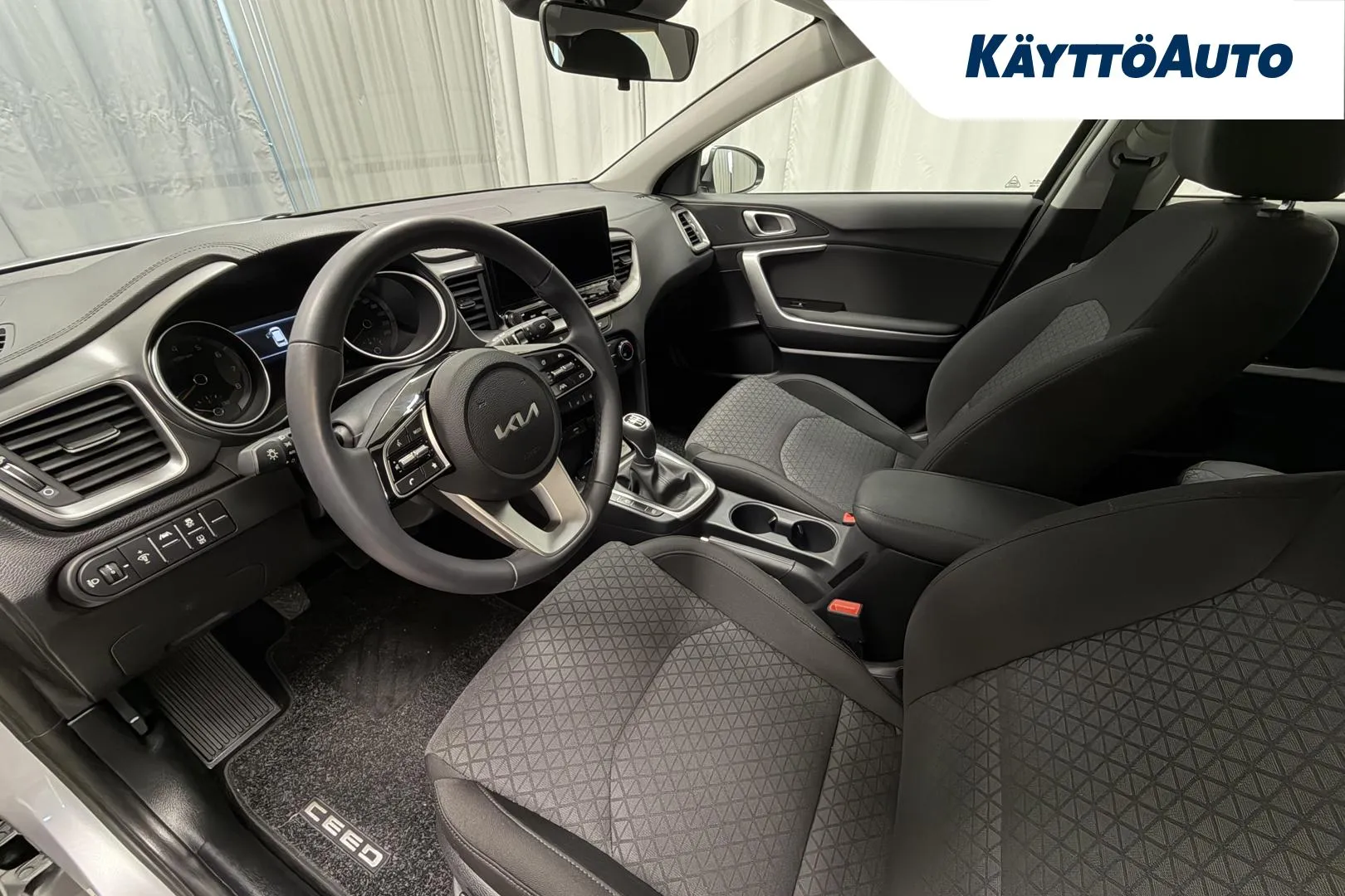 Kia Ceed JNP-897 carousel image