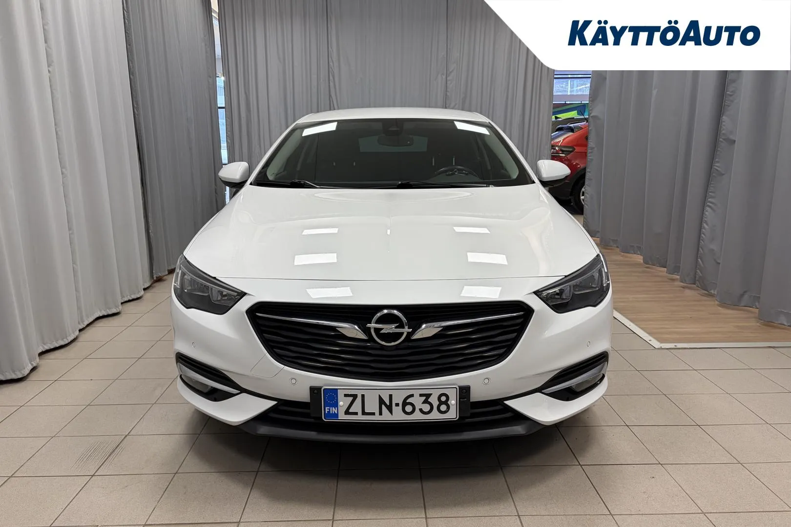 OPEL Insignia ZLN-638 carousel image