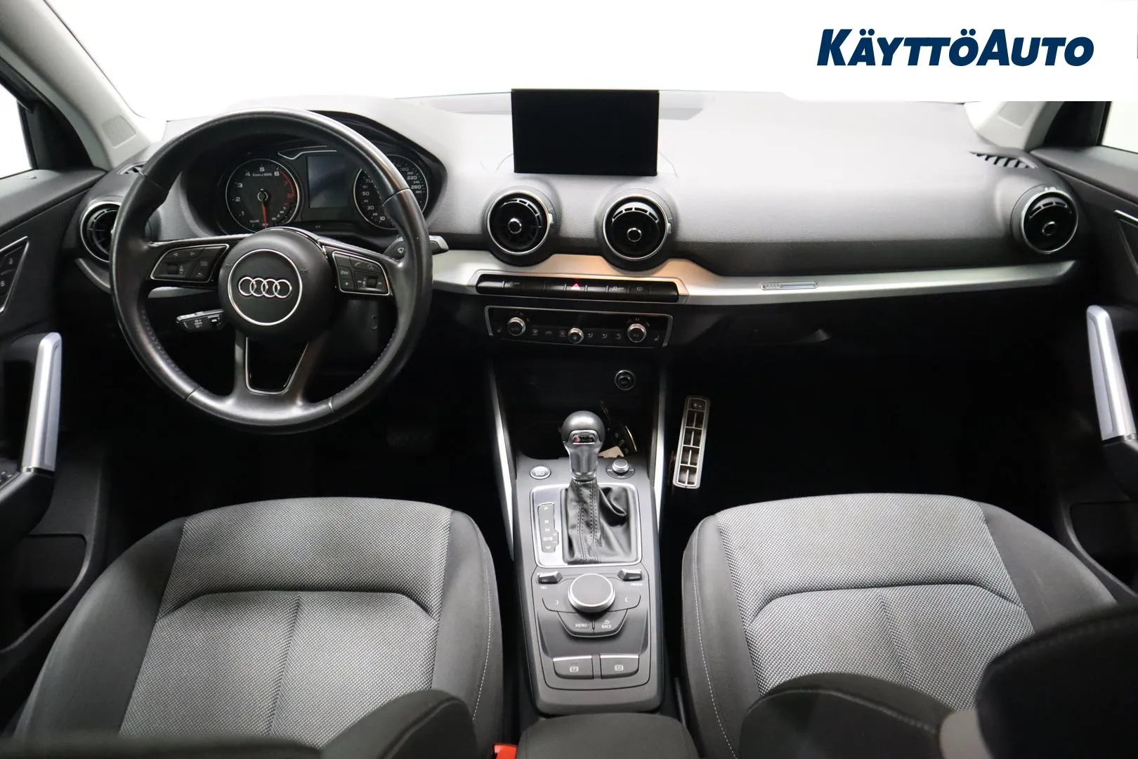 AUDI Q2 IOJ-627 carousel image