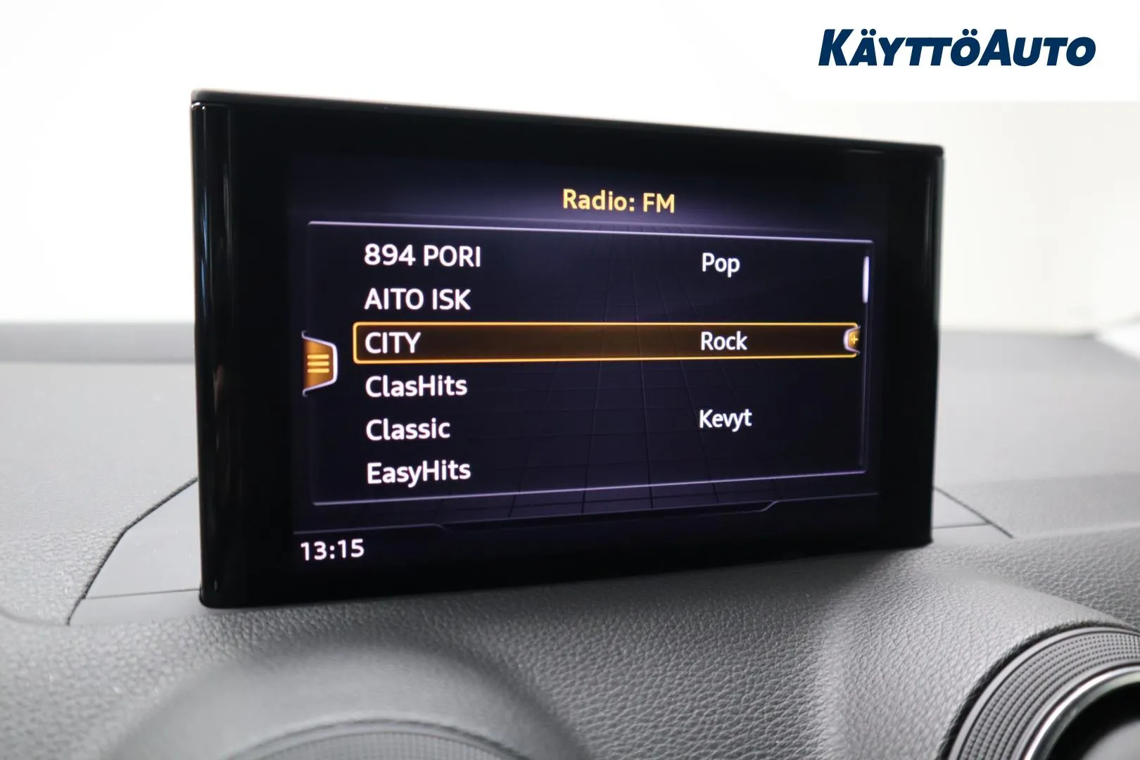 AUDI Q2 IOJ-627 carousel image