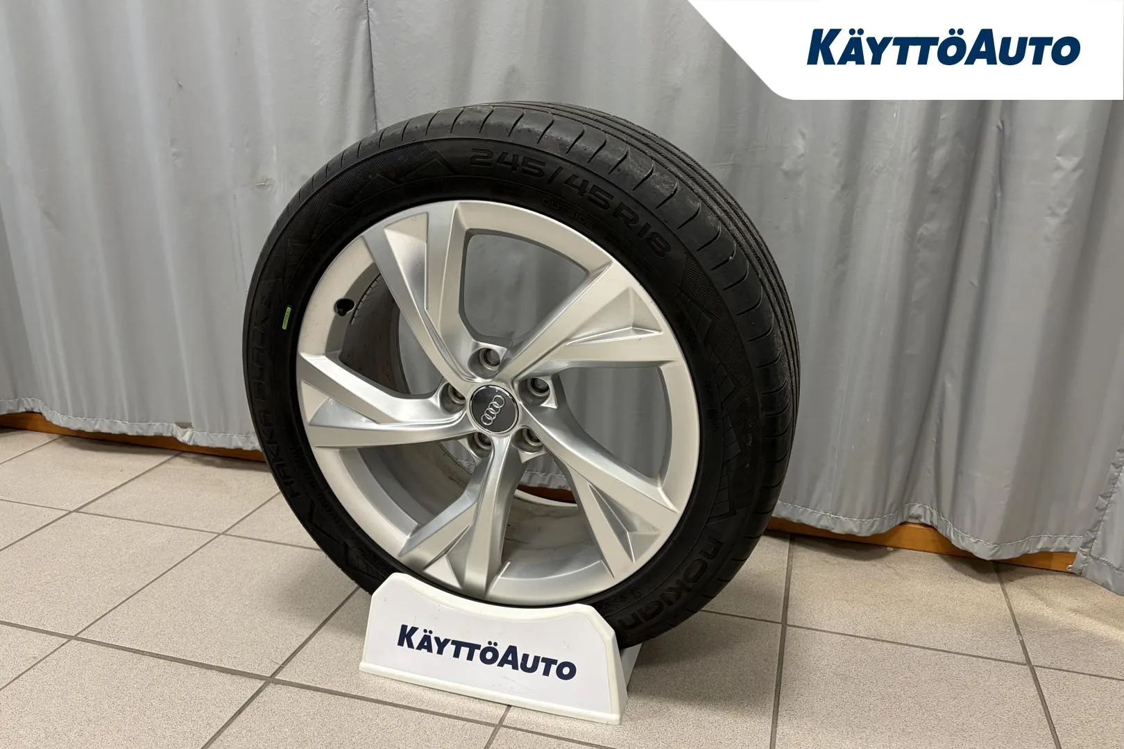 AUDI A4 MUZ-237 carousel image