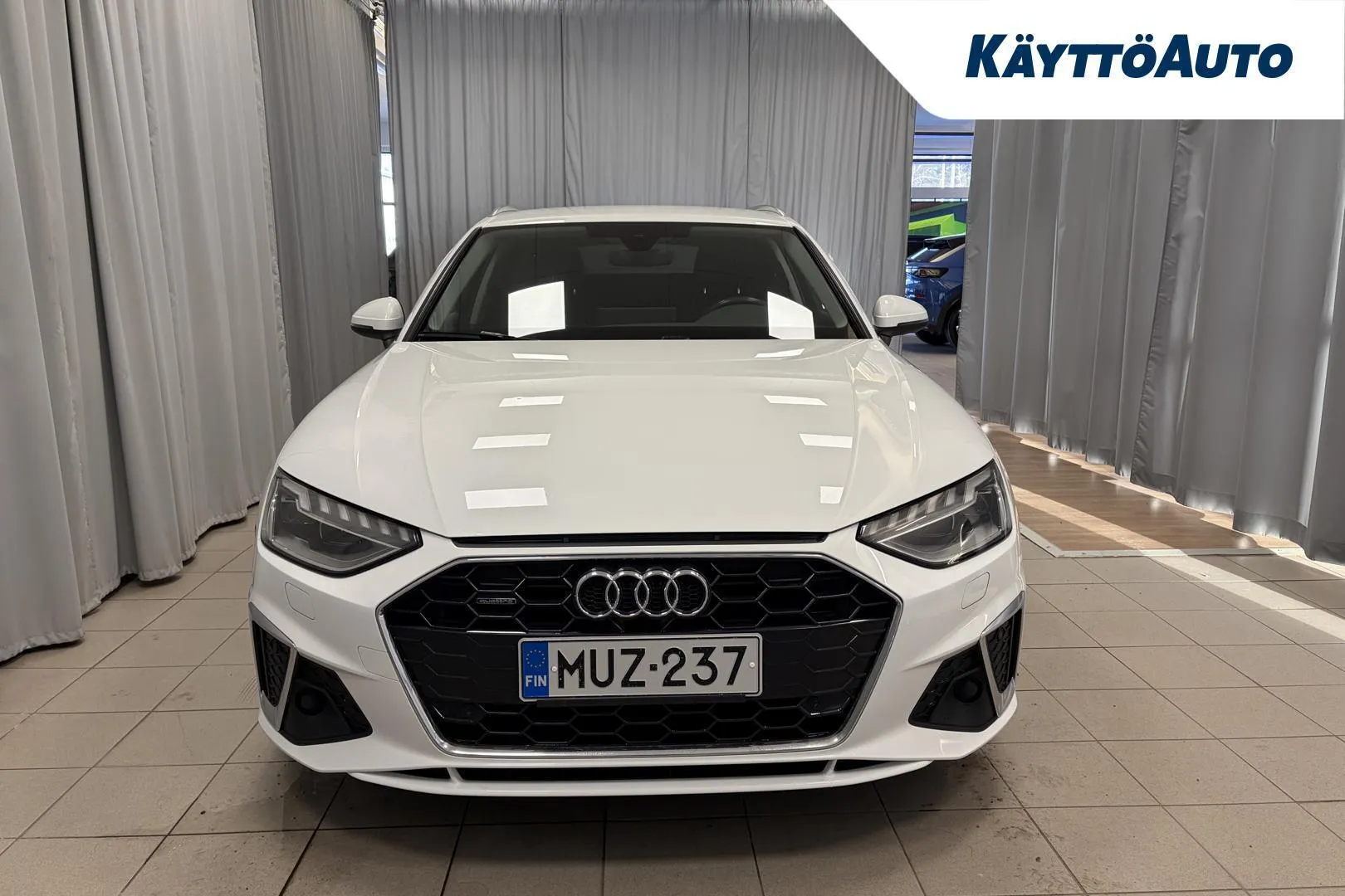 AUDI A4 MUZ-237 carousel image