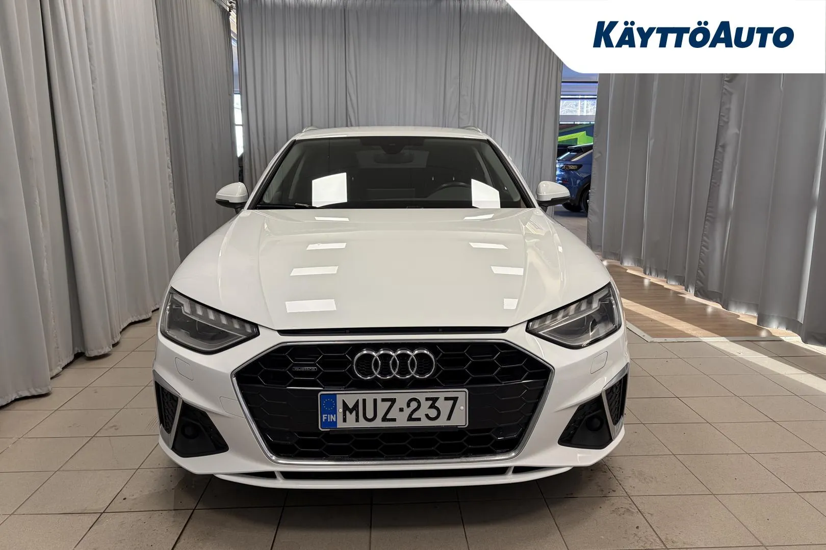 AUDI A4 MUZ-237 carousel image