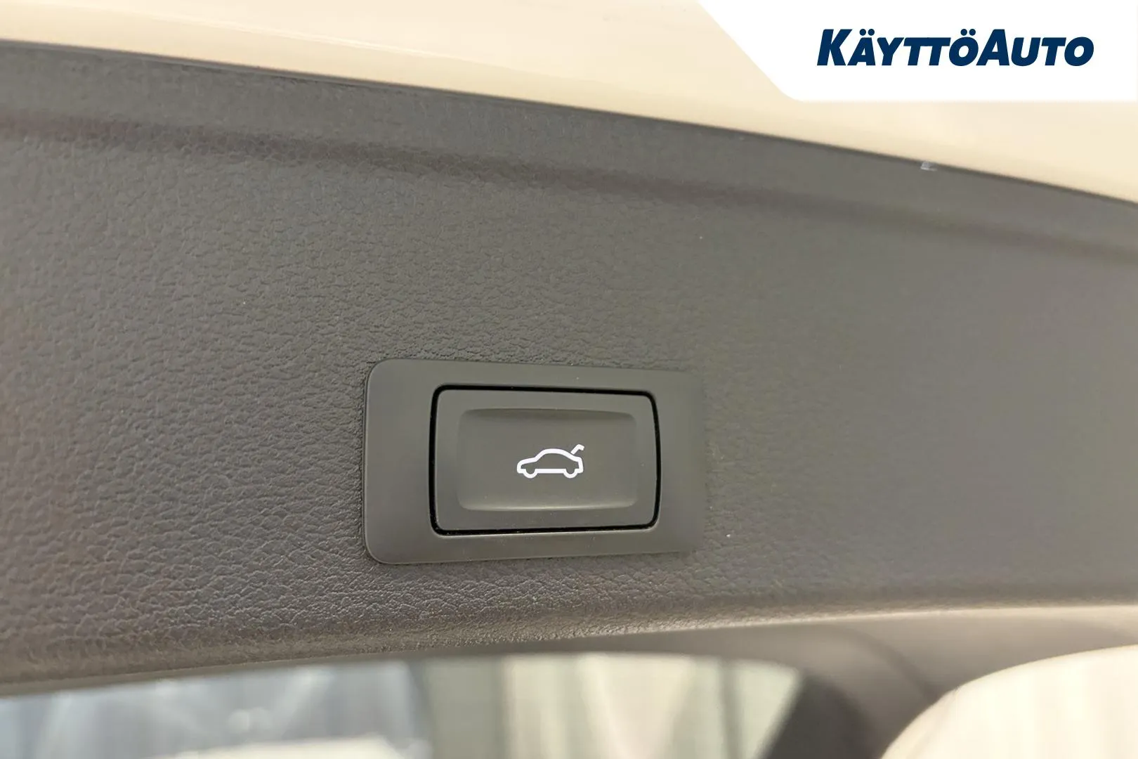 AUDI A4 MUZ-237 carousel image