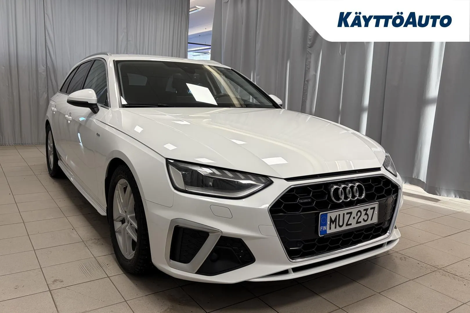 AUDI A4 MUZ-237 carousel image