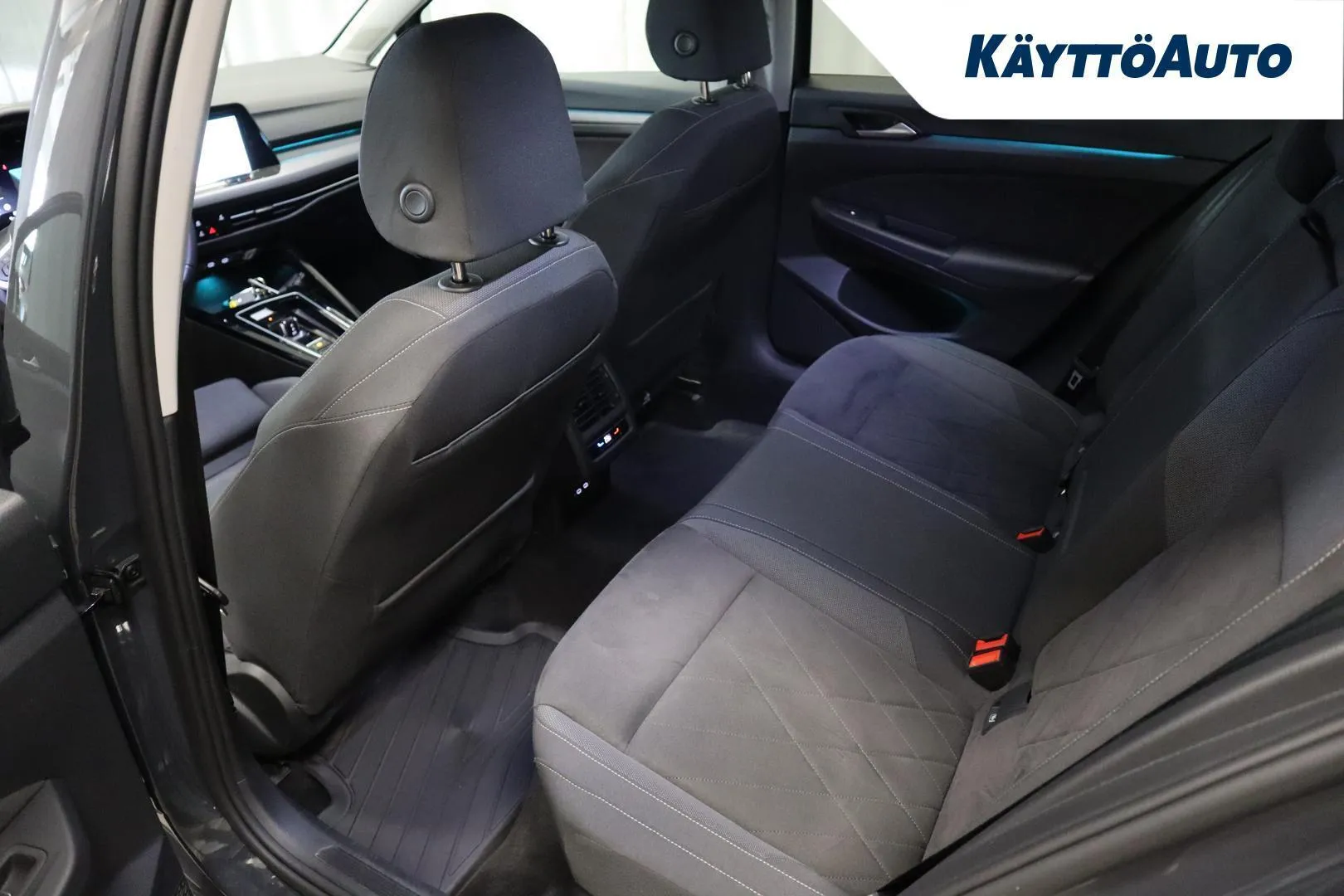 VOLKSWAGEN Golf NNC-139 carousel image