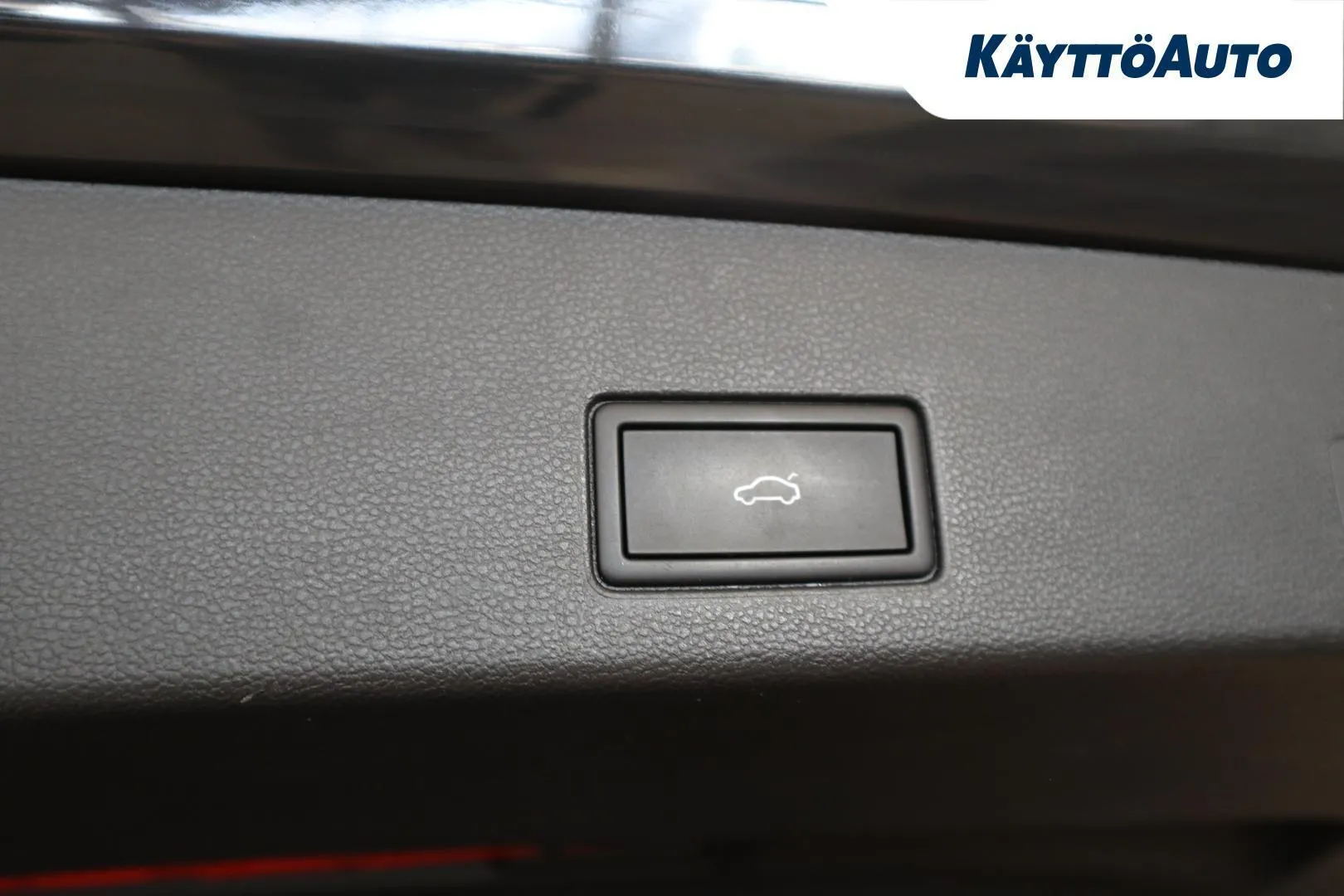 VOLKSWAGEN Golf NNC-139 carousel image