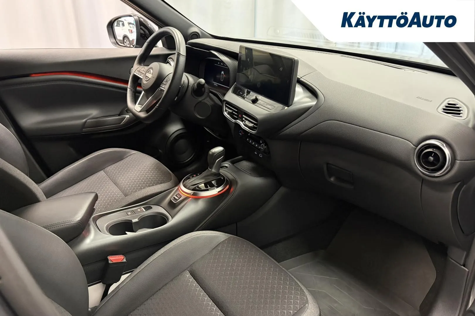 Nissan Juke RXE-724 carousel image