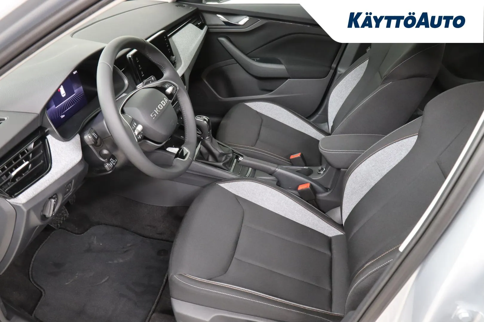 Skoda Kamiq EVJ-648 carousel image