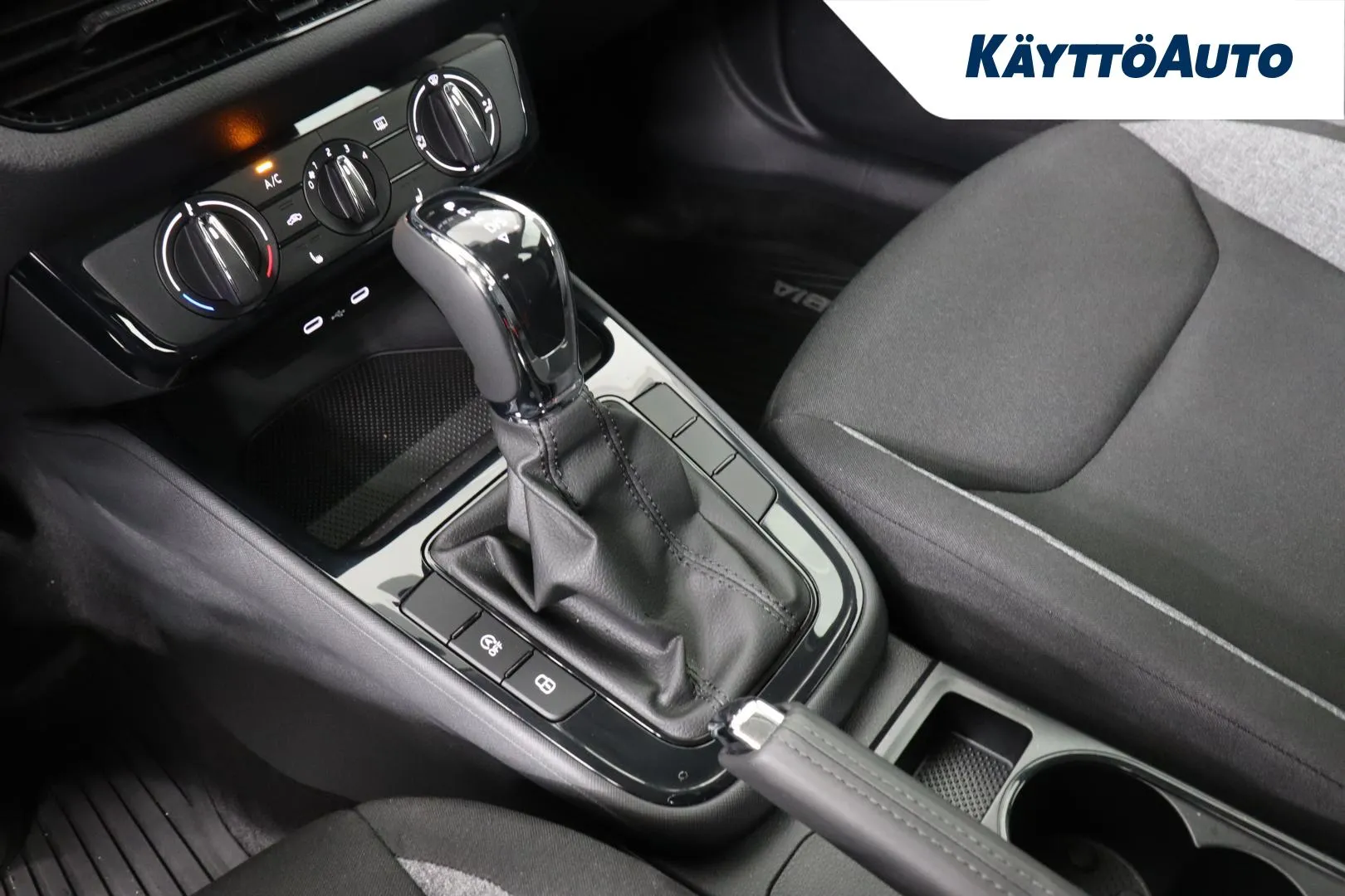 Skoda Fabia ISC-267 carousel image