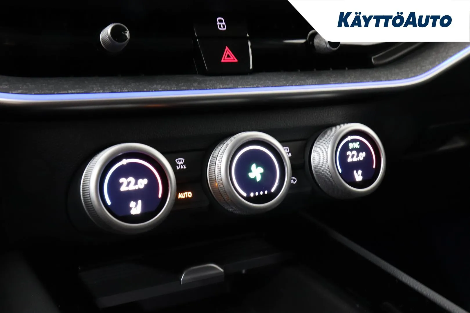 Skoda Superb JNK-515 carousel image