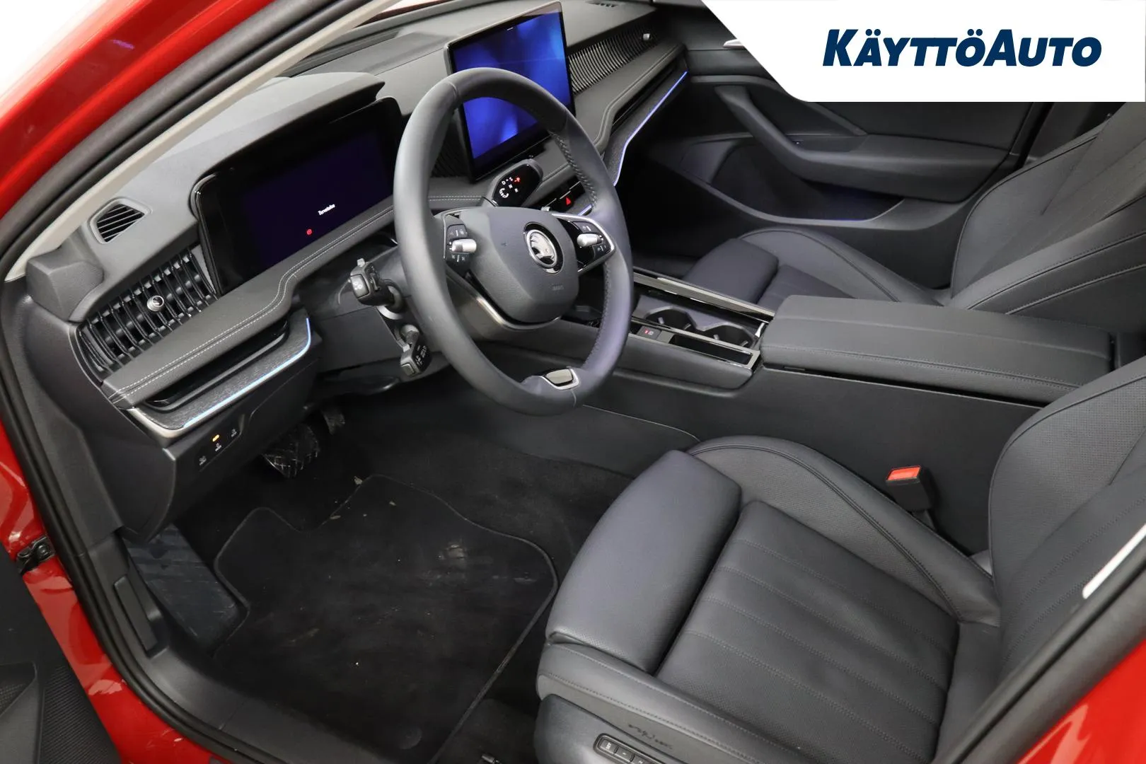 Skoda Superb JNK-515 carousel image