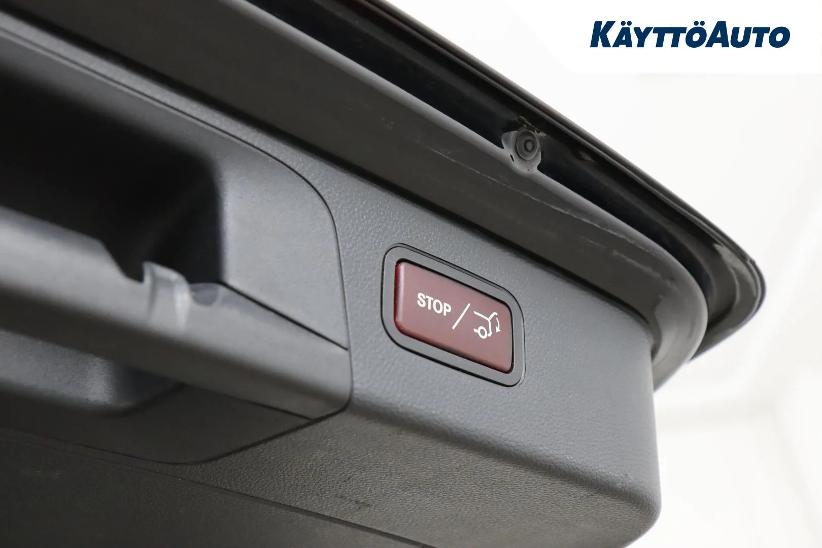 Mercedes-Benz GLC FNU-319 carousel image