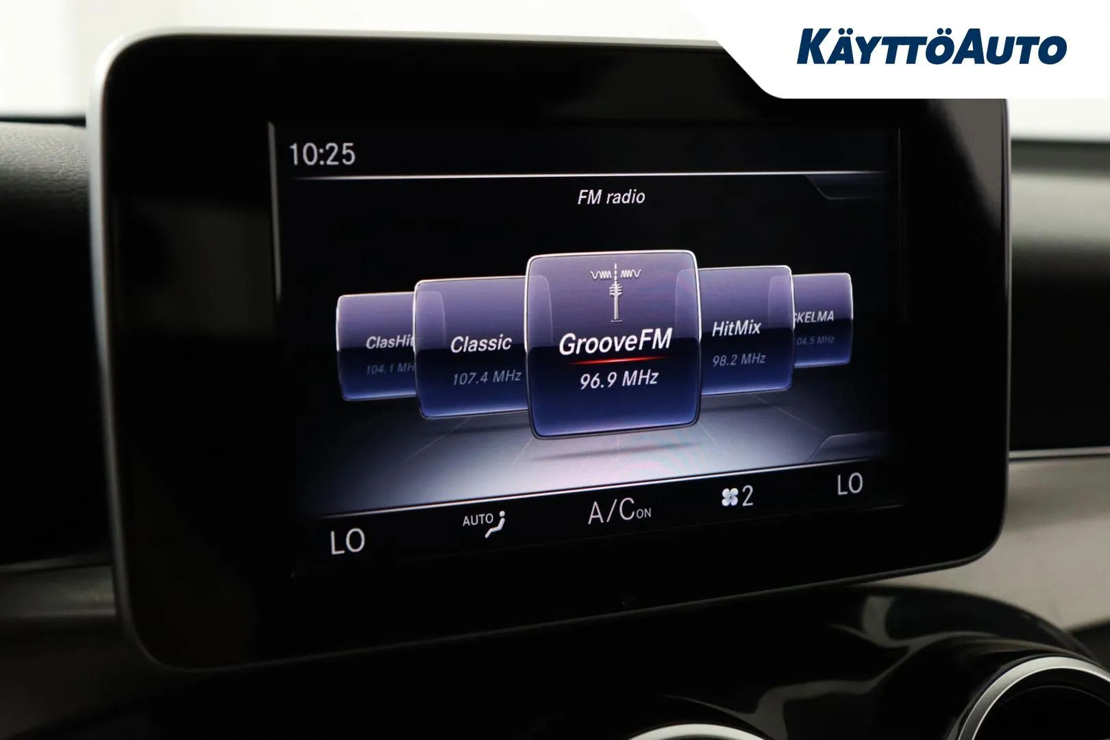 Mercedes-Benz GLC FNU-319 carousel image