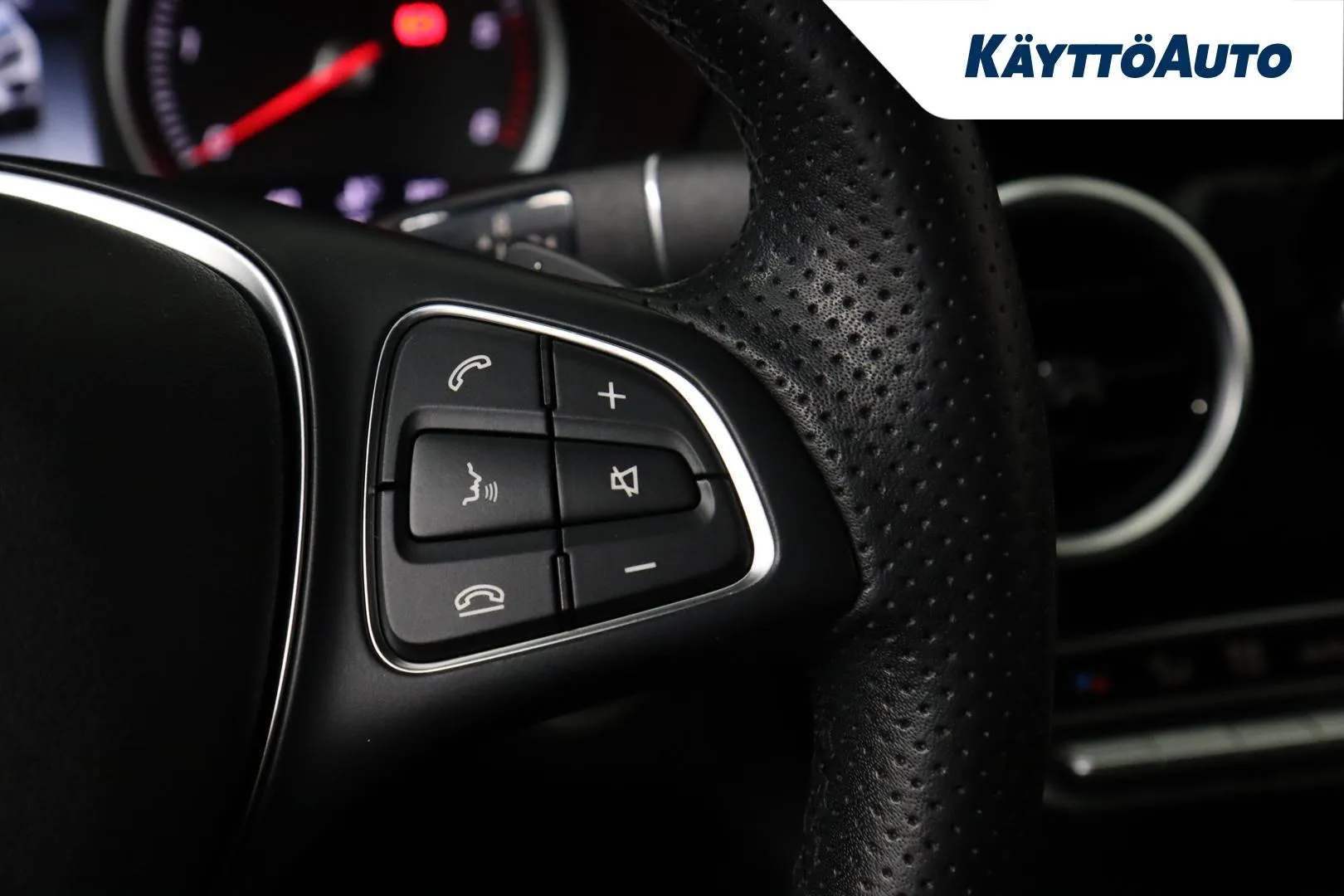 Mercedes-Benz GLC FNU-319 carousel image