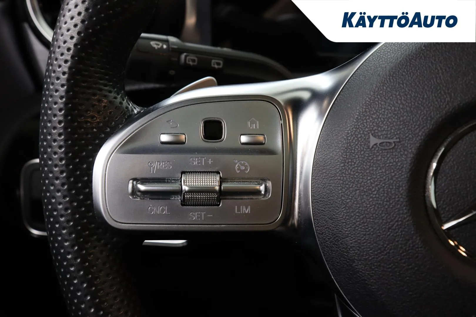 Mercedes-Benz CLA GOF-560 carousel image