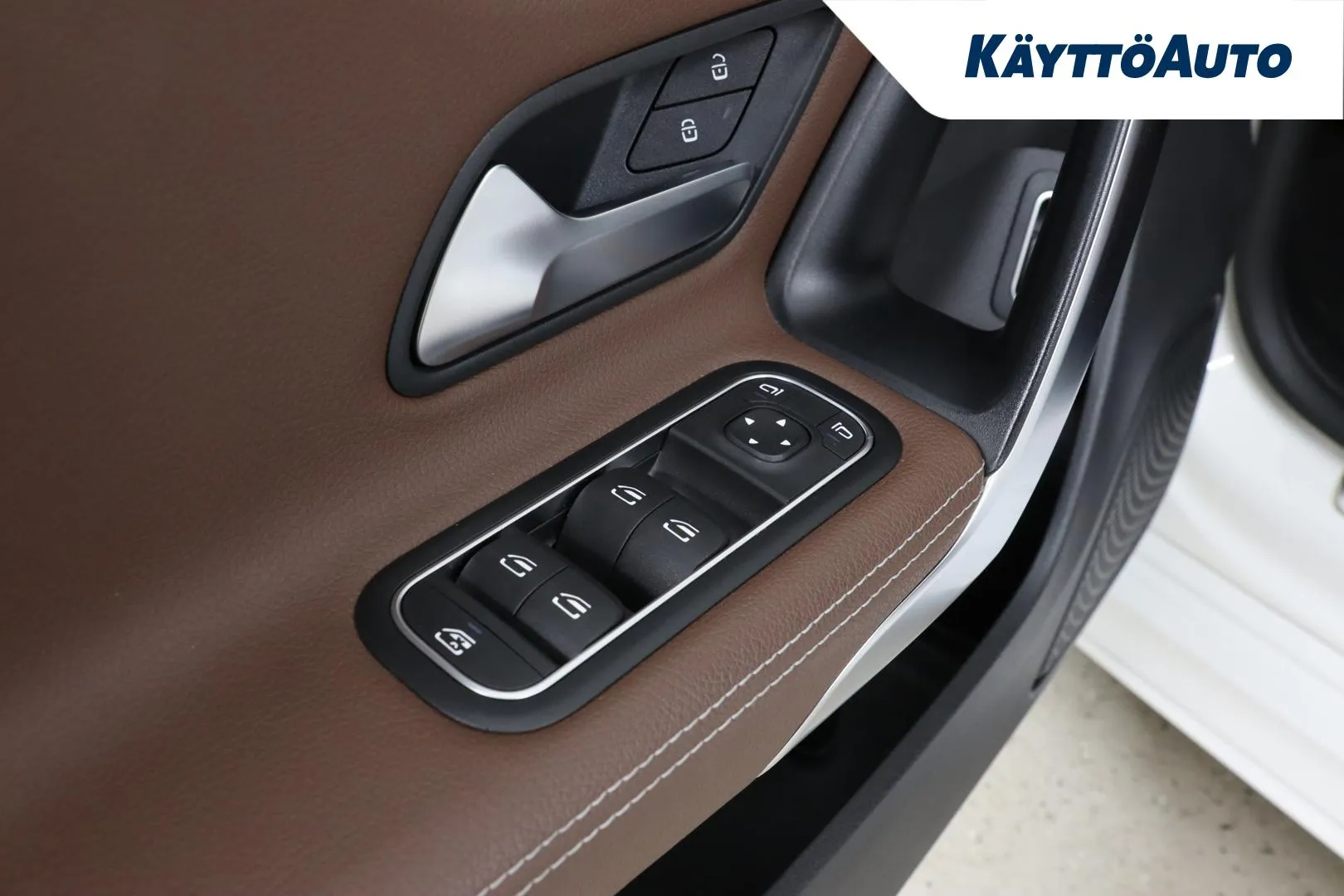 Mercedes-Benz CLA GOF-560 carousel image