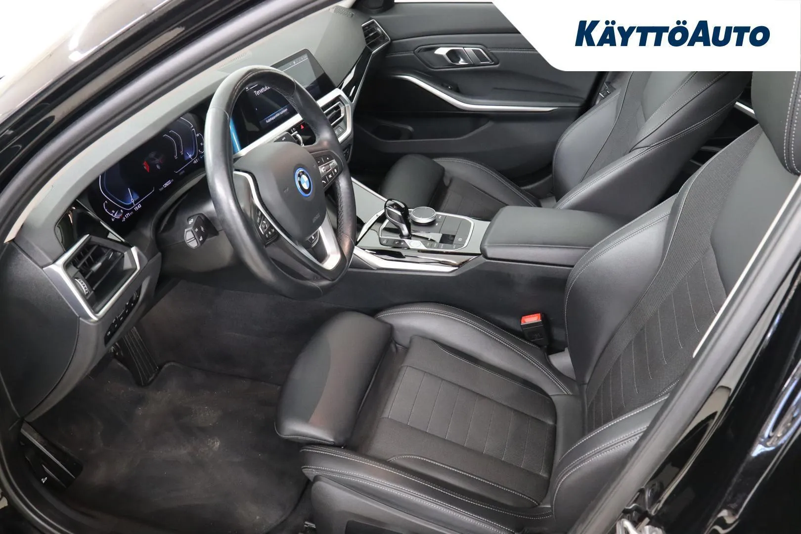 BMW 330 ZNV-801 carousel image