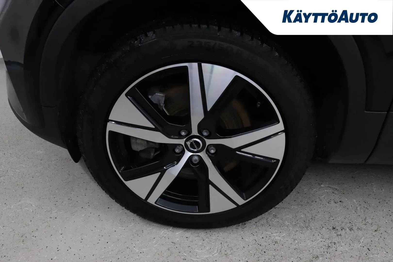 VOLVO XC40 GPC-752 carousel image