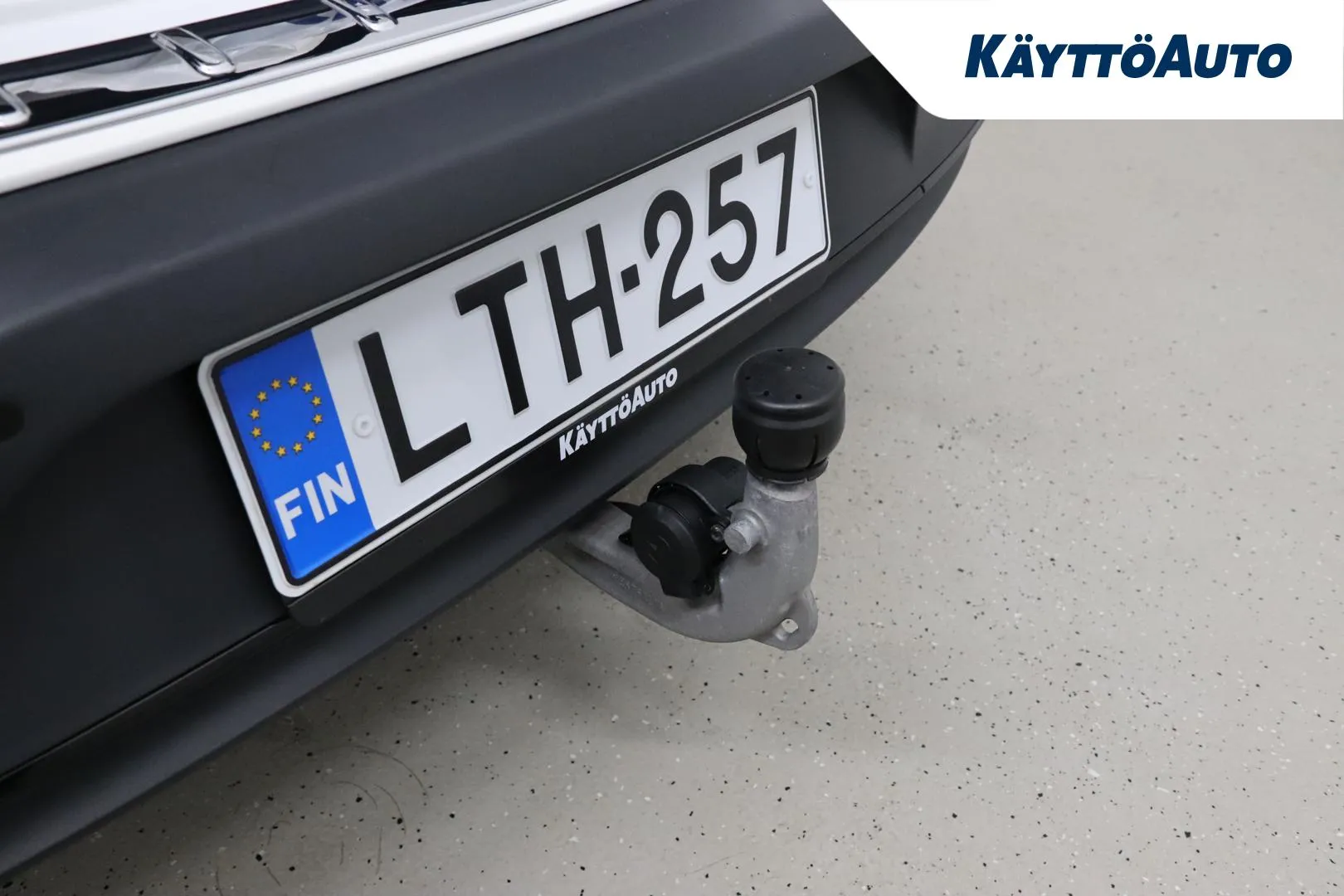 MERCEDES-BENZ EQA LTH-257 carousel image