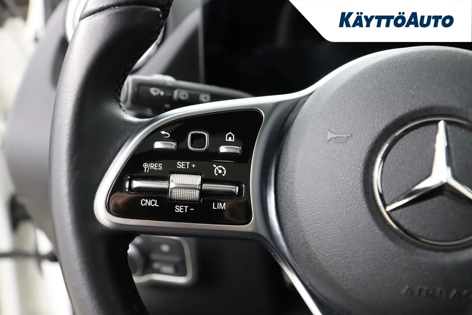 MERCEDES-BENZ EQA LTH-257 carousel image