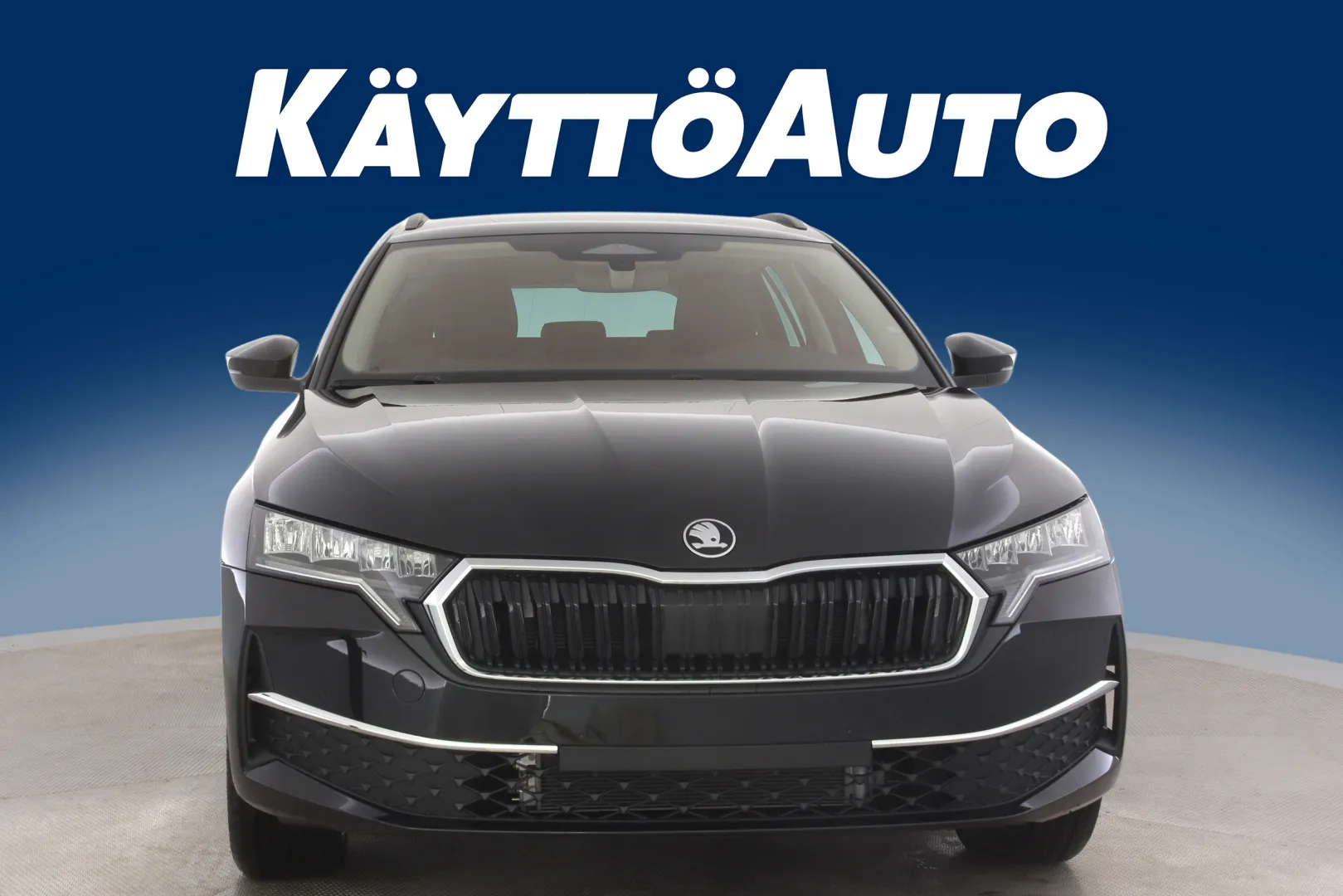 Skoda Octavia KXO-450 carousel image