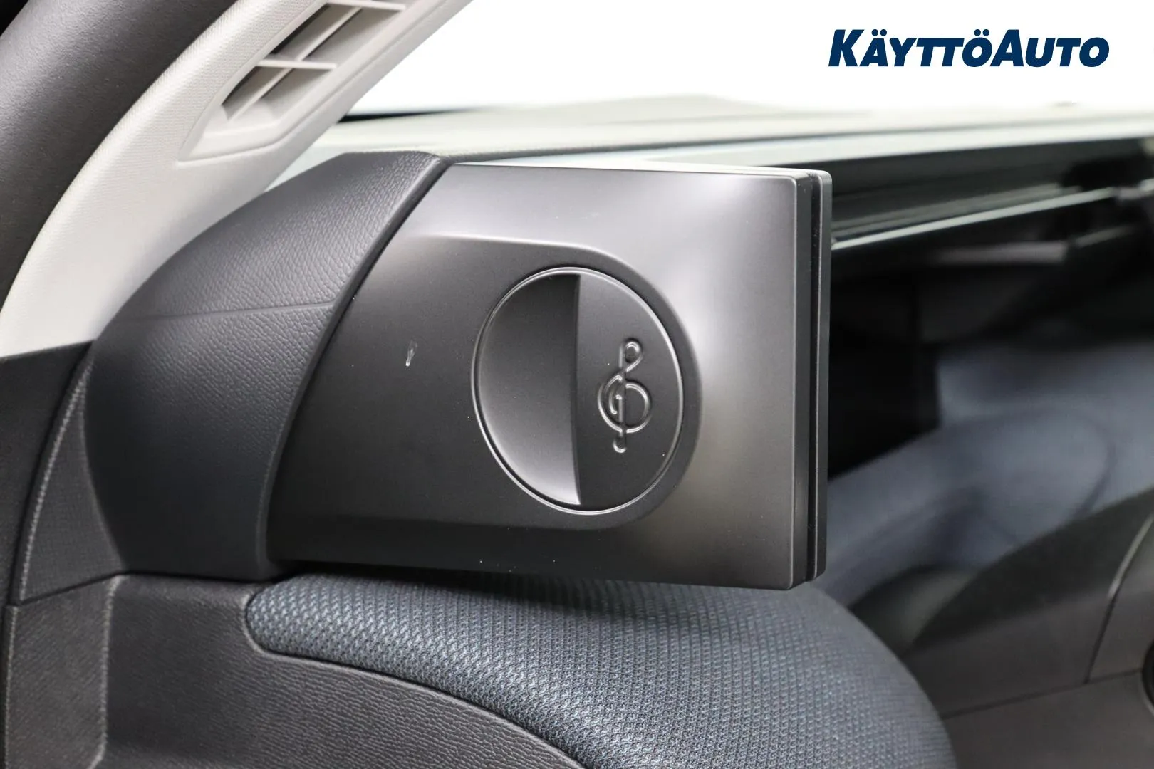 Citroen e-C5 Aircross NOK-252 carousel image