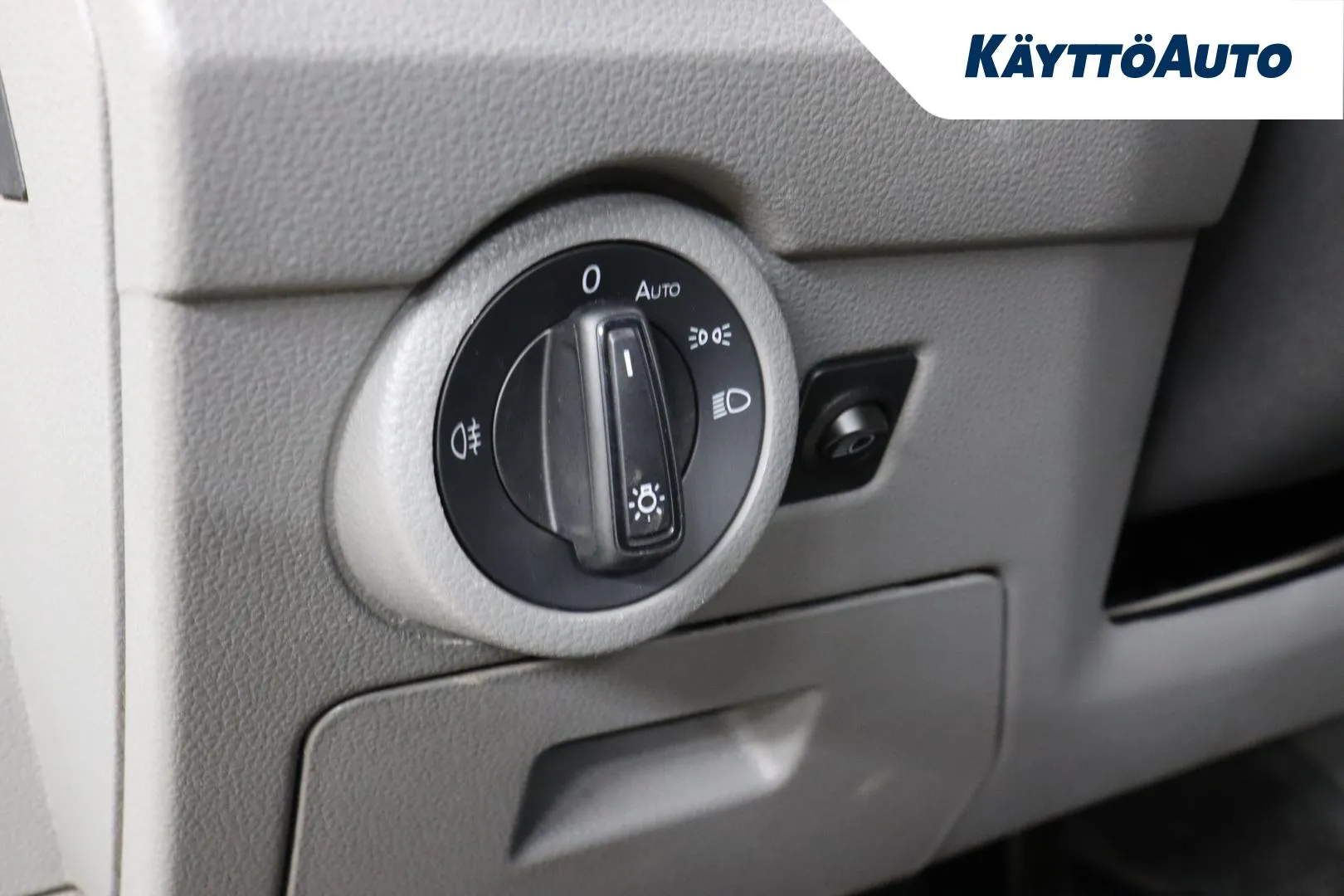 Volkswagen Transporter MOC-418 carousel image