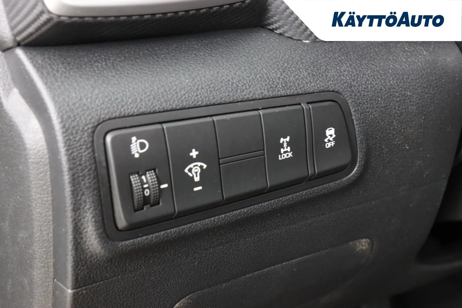 Hyundai Tucson IOK-402 carousel image