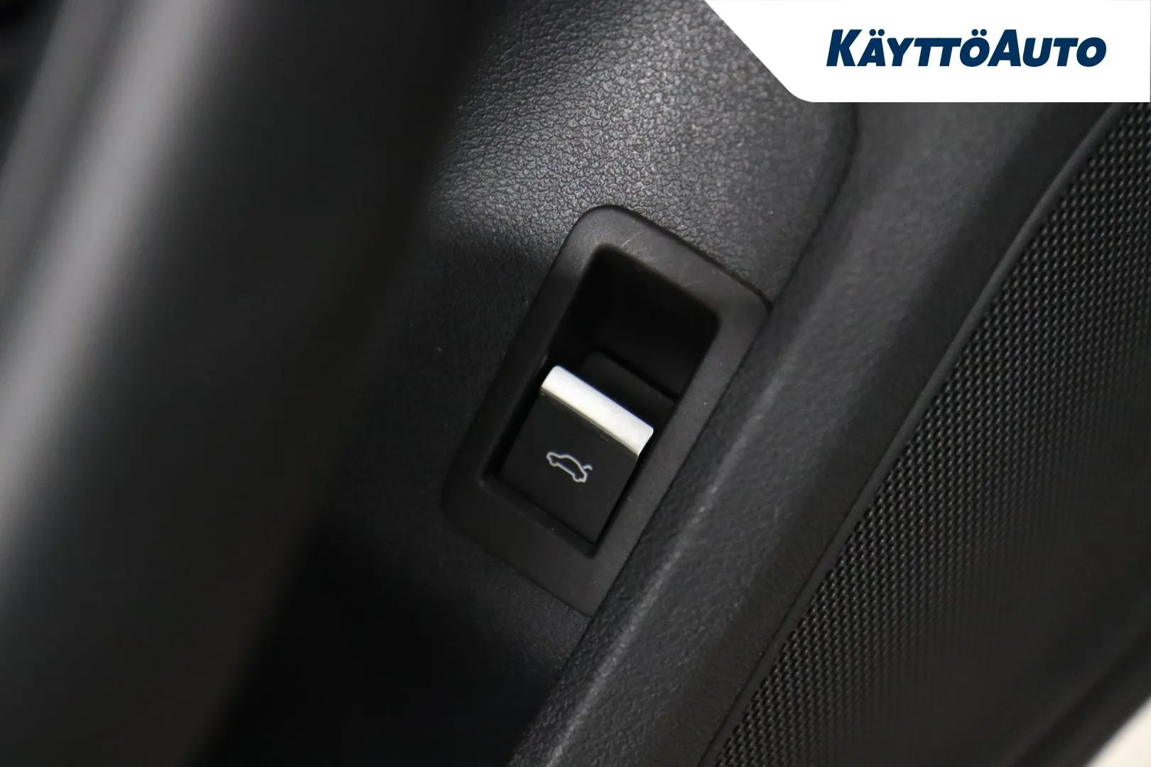 Audi A4 JLY-567 carousel image