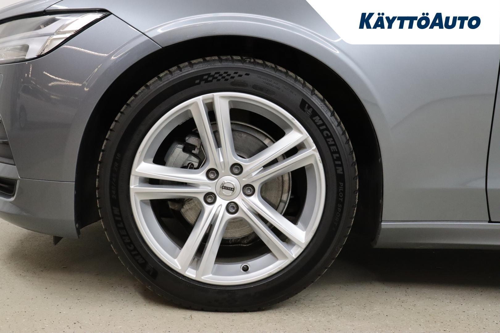 Volvo S90 D3 Momentum aut 2019, kuva 6/23